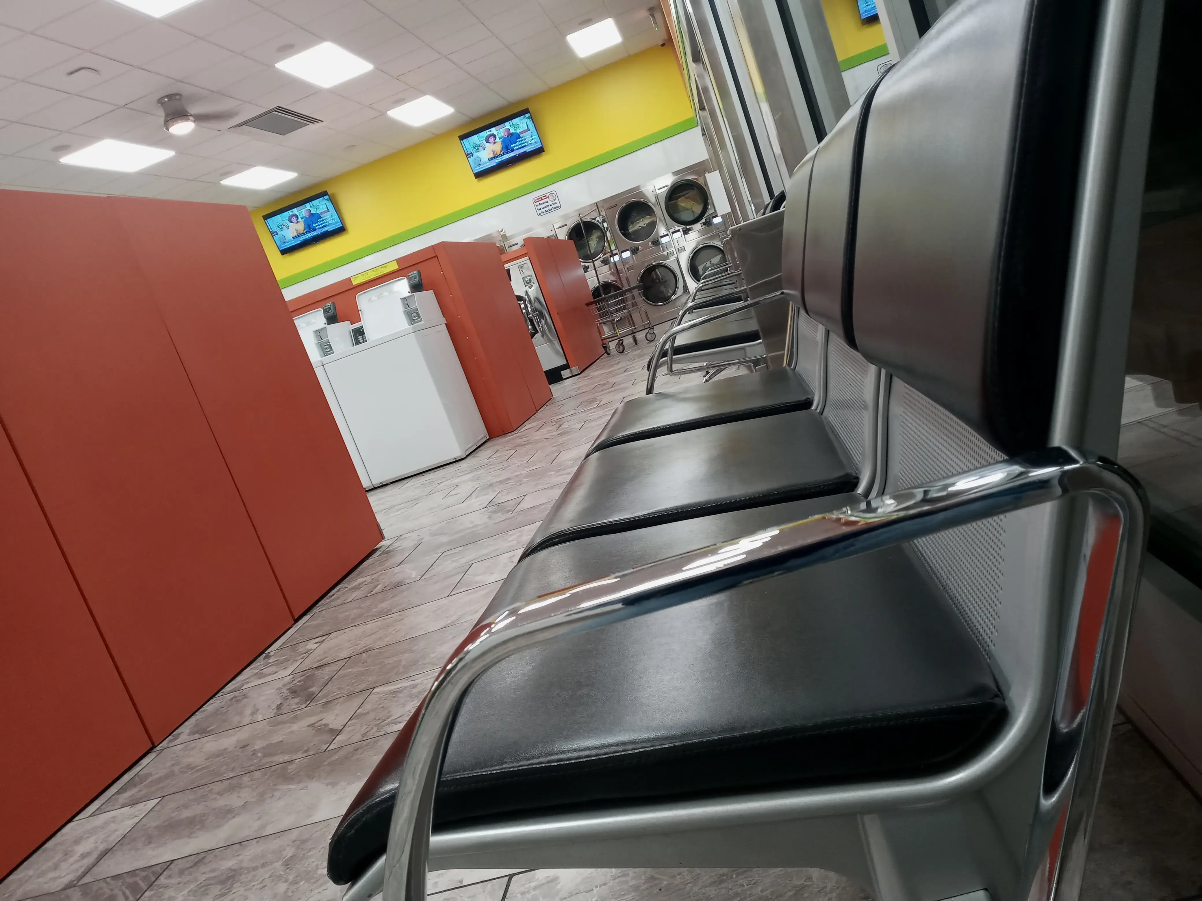 70 & Summer Coin Laundry - Image 19