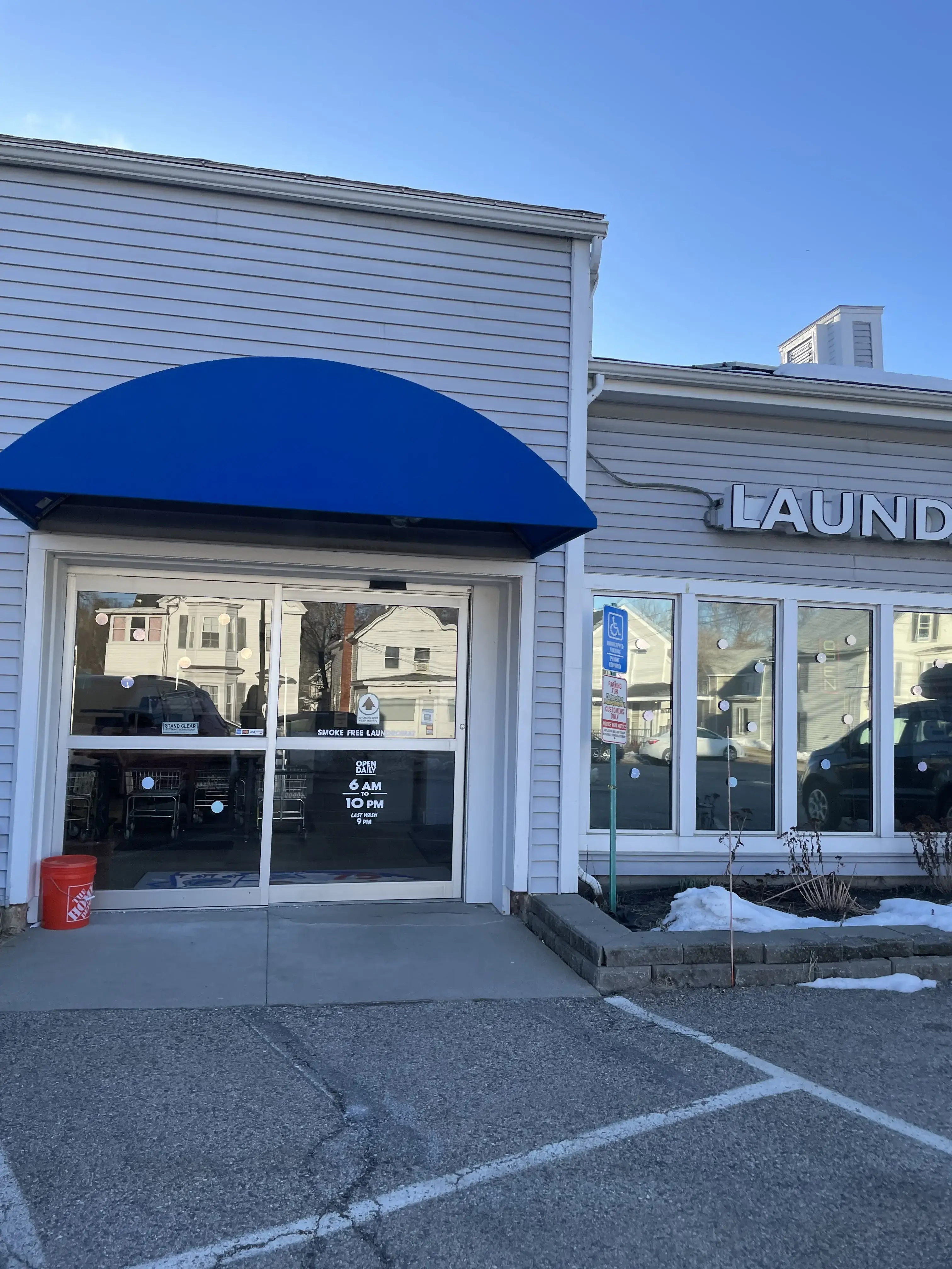 75 Broadway Laundromat thumbnail 6