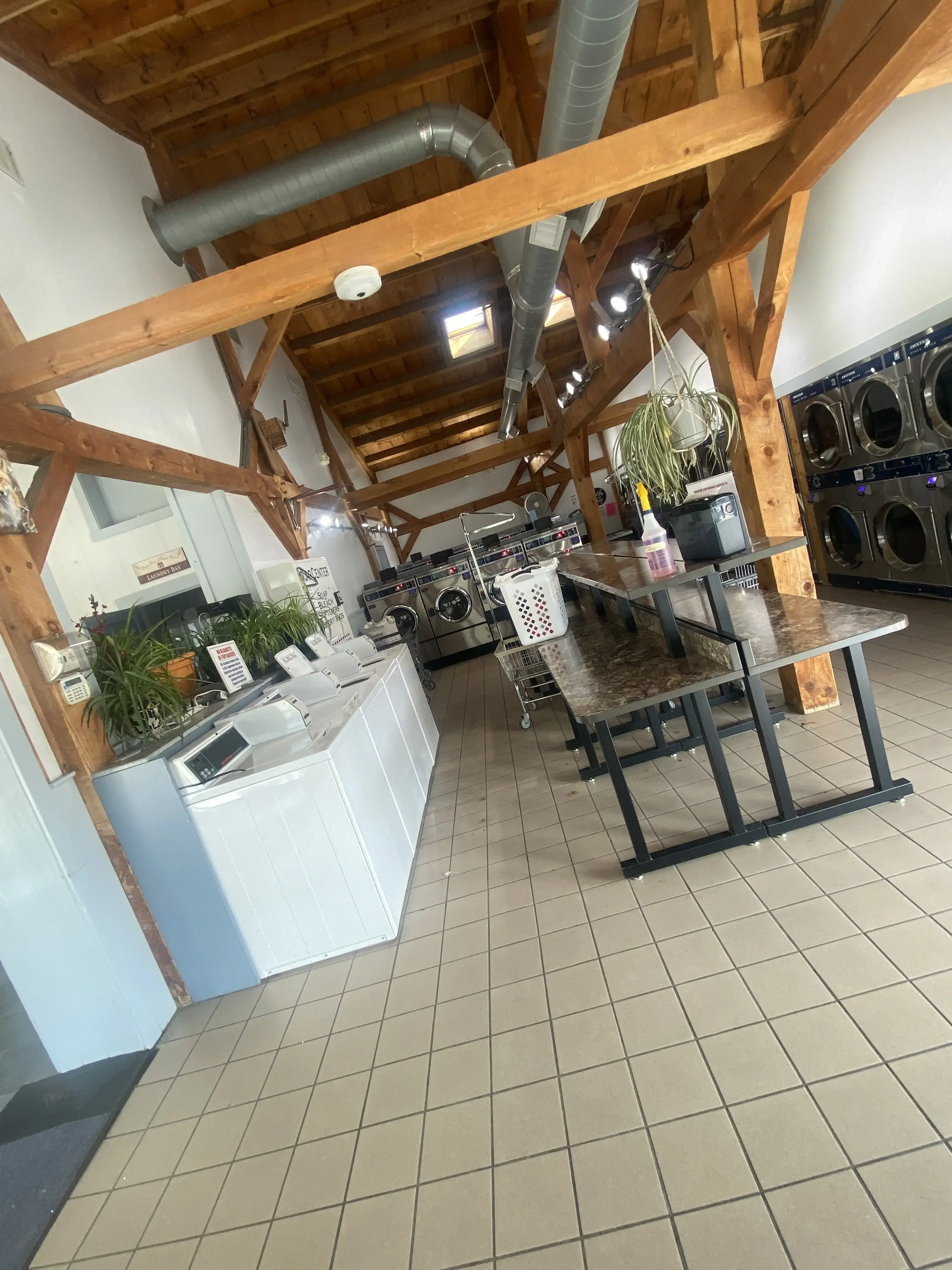 75 Broadway Laundromat thumbnail 5