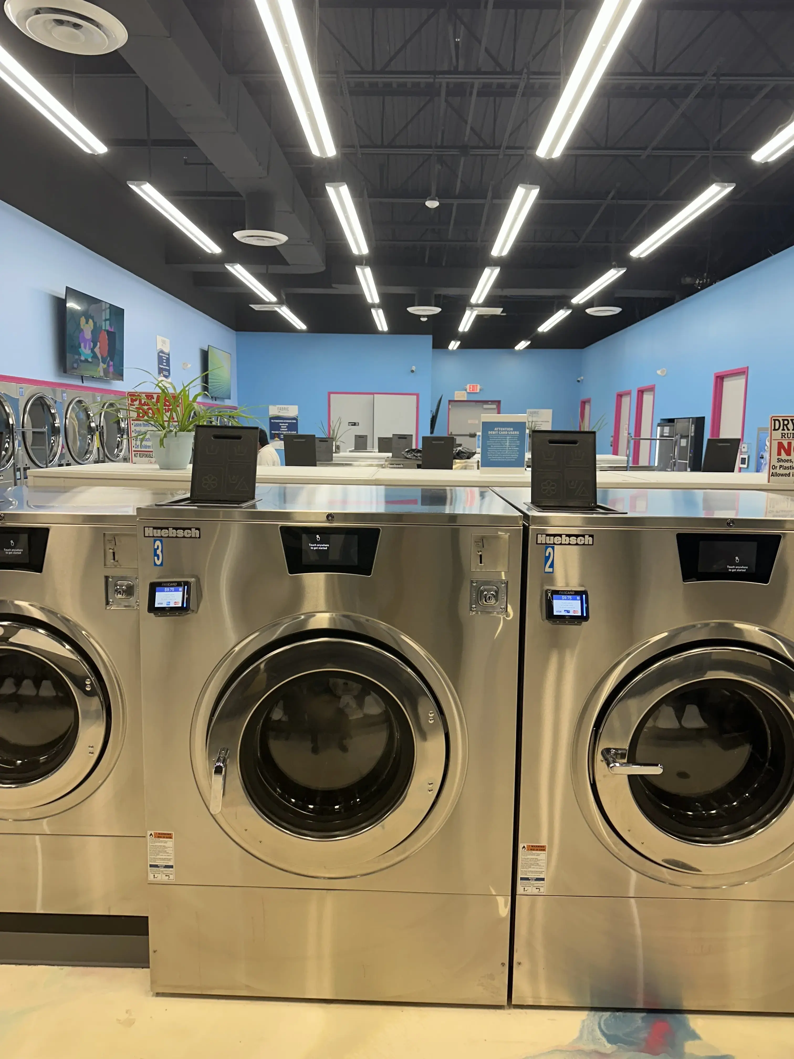 809 laundromat - Image 3