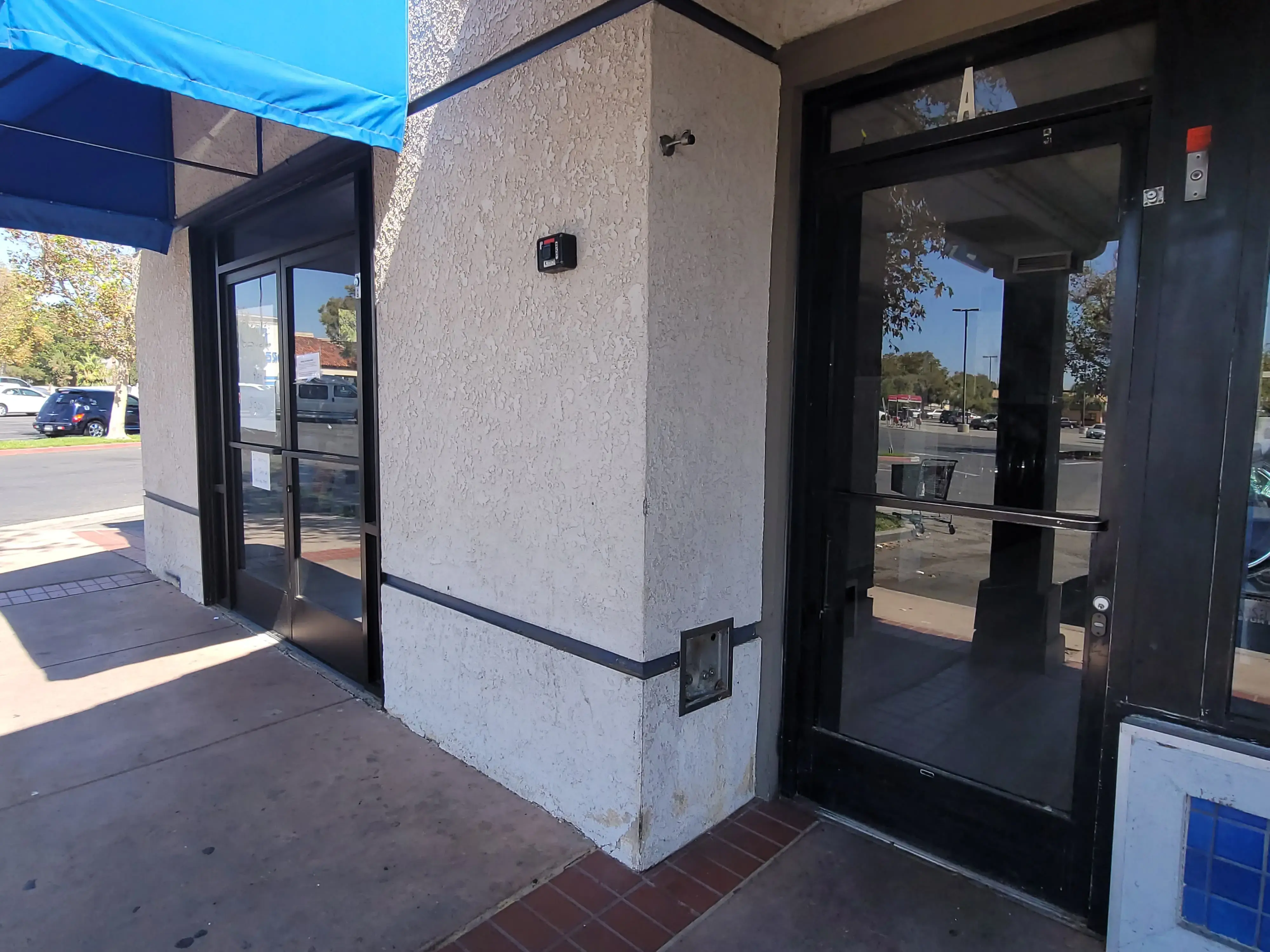 A-1 Coin Laundromat - Image 20