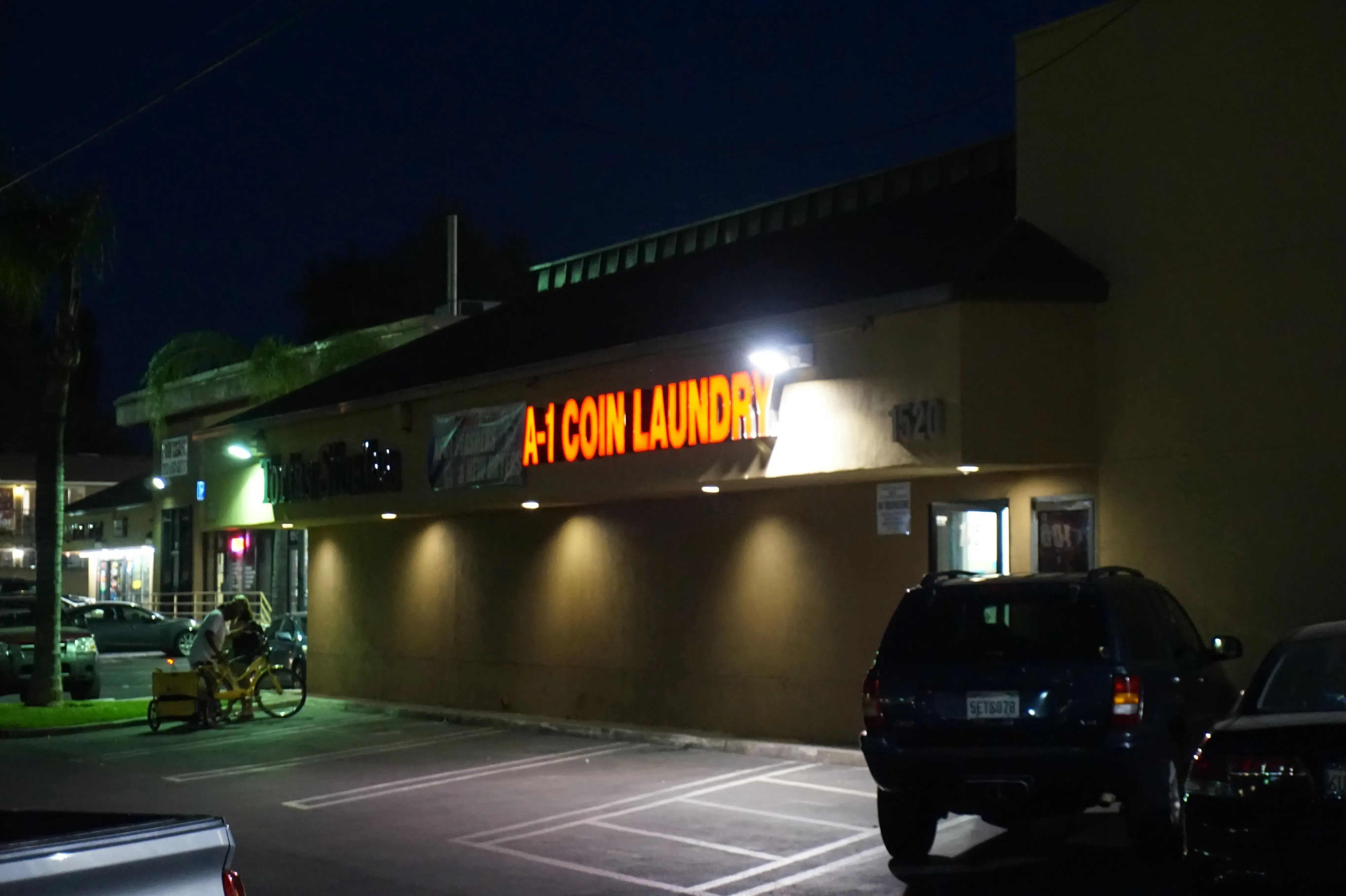 A-1 Coin Laundry - Image 6