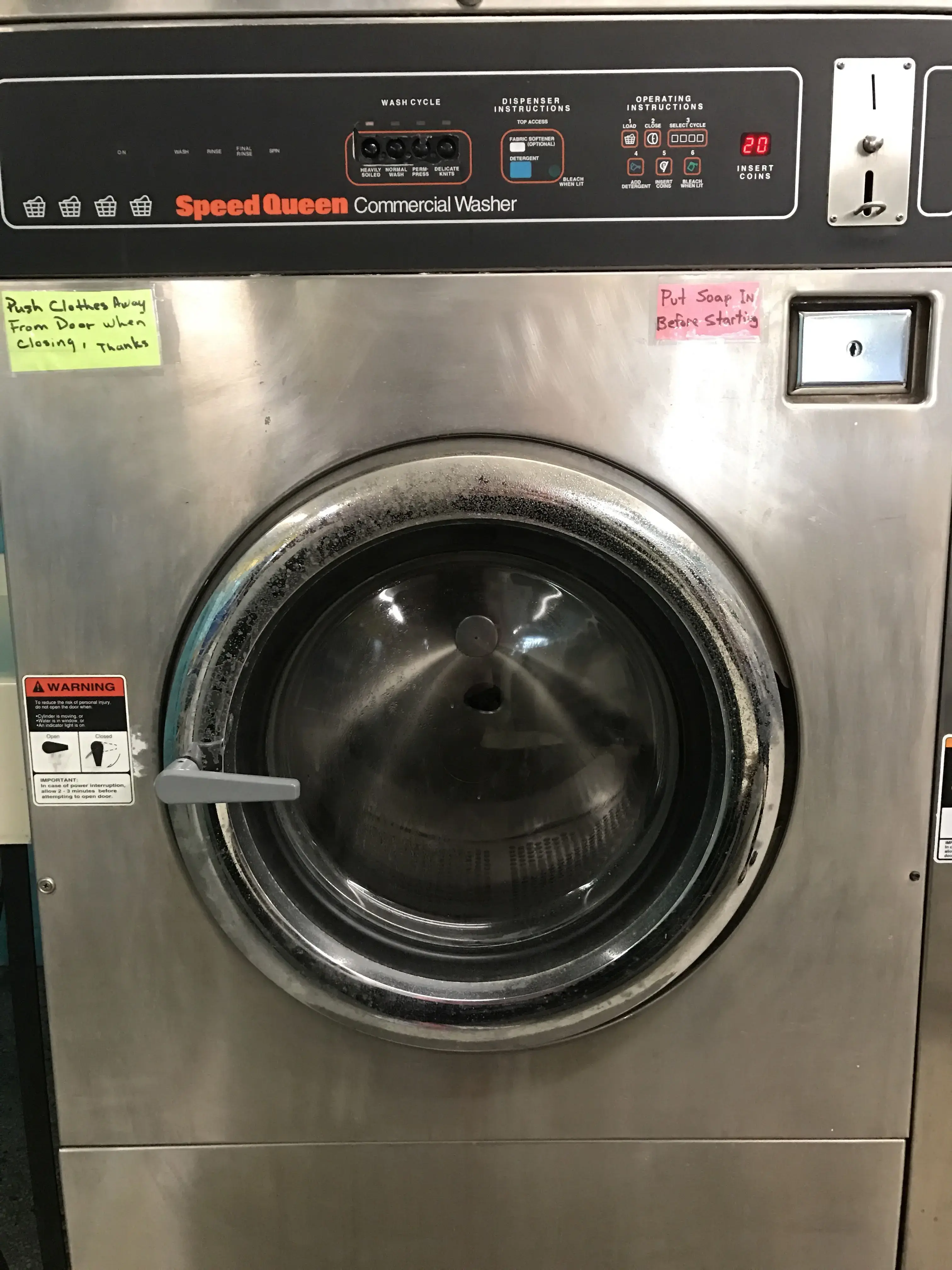 A 24 Hour Coin Laundry - Lavandería con monedas las 24 horas - Image 7