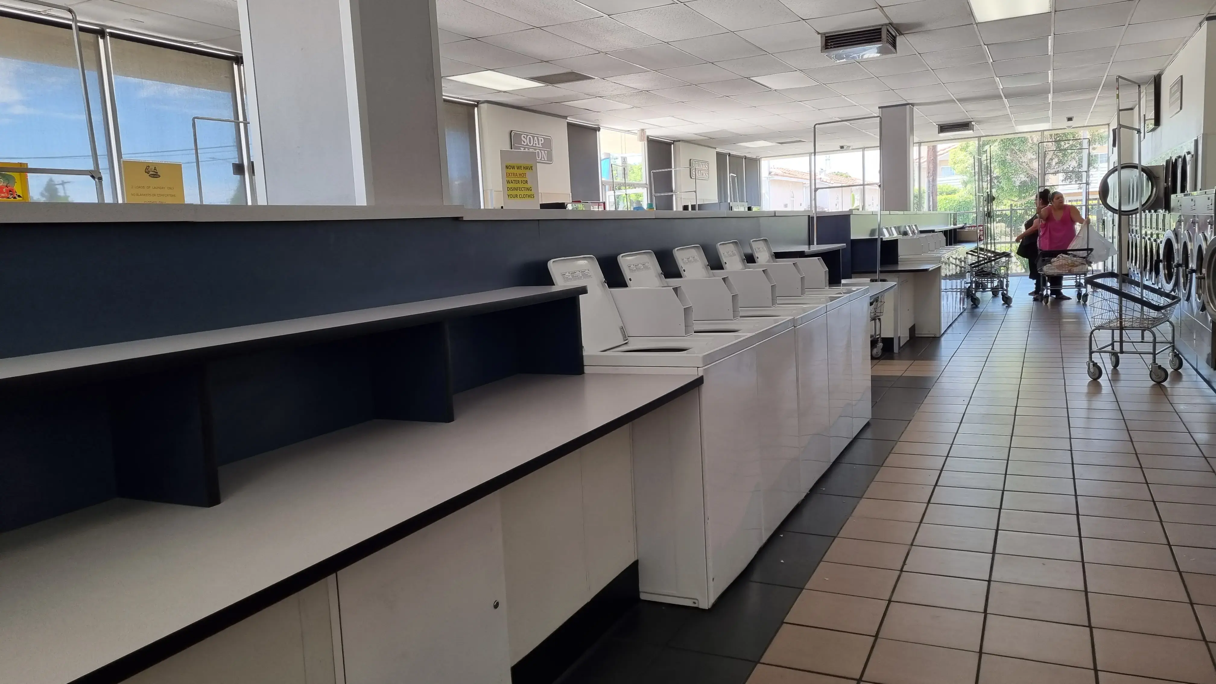 A+ Coin Laundry - Image 4