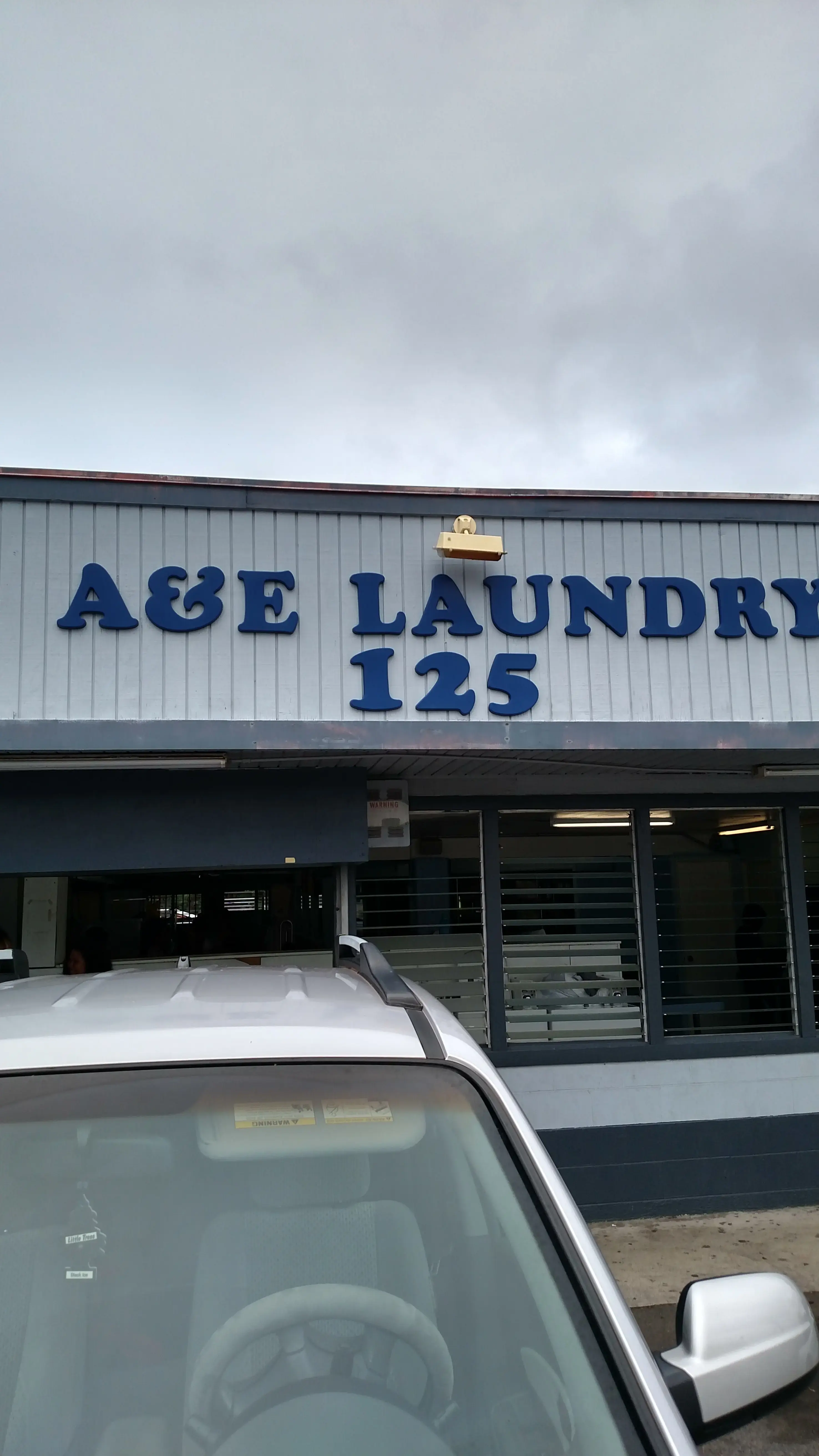 A & E Laundry - Image 4