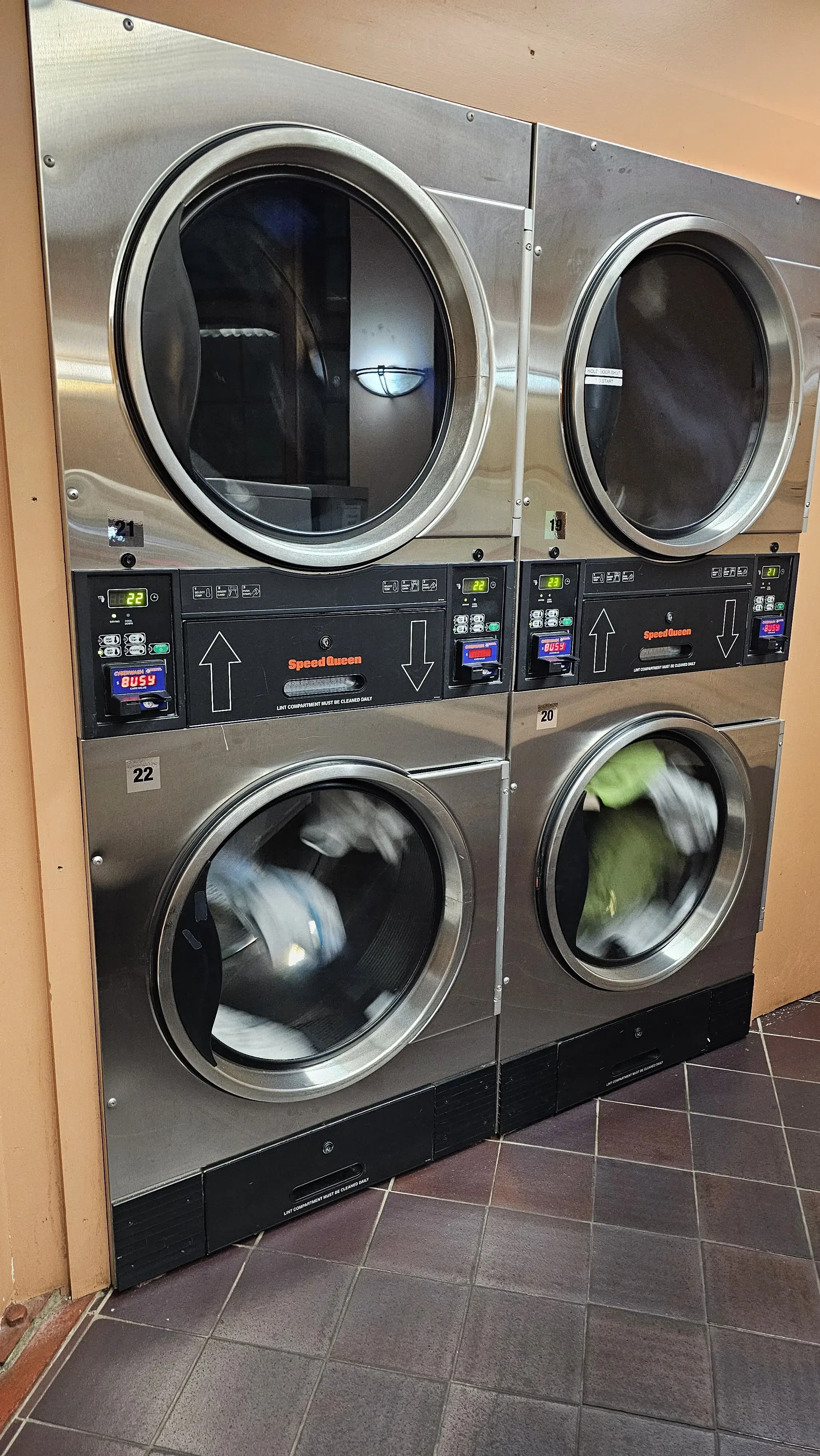 A New Spin Laundry thumbnail 3