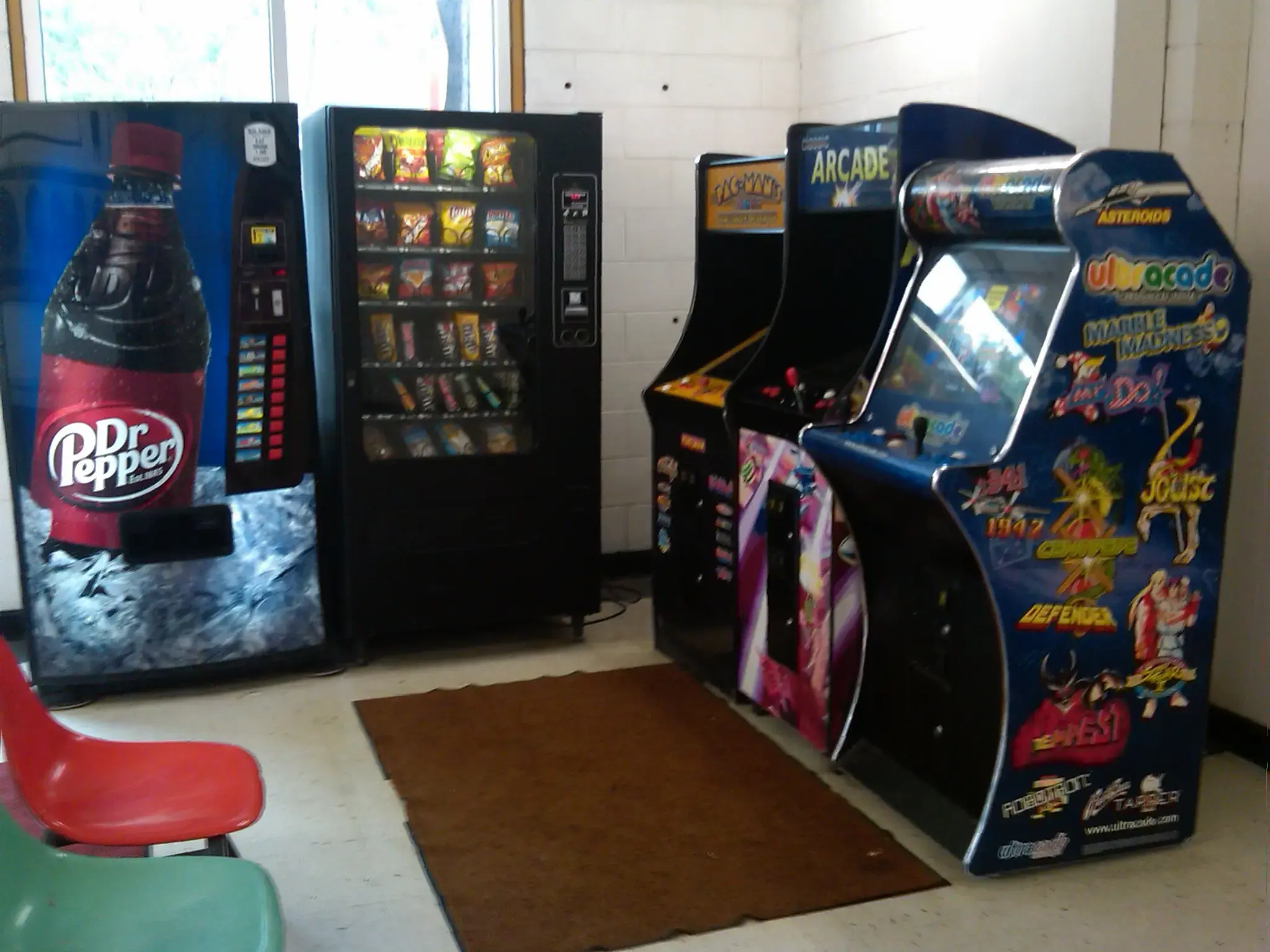 A1 Dry Cleaners & Laundromat - Image 14