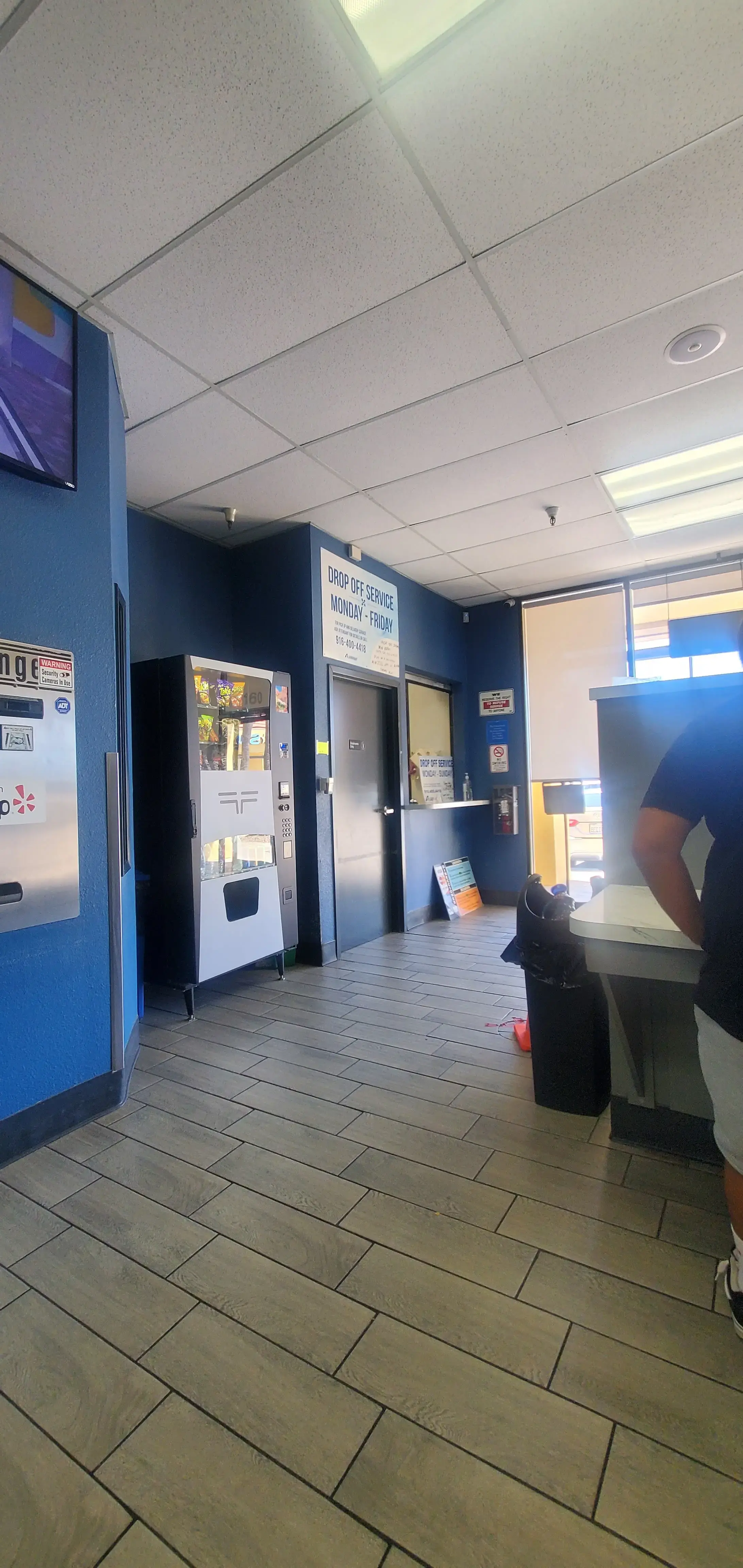 A1 Laundromat thumbnail 9