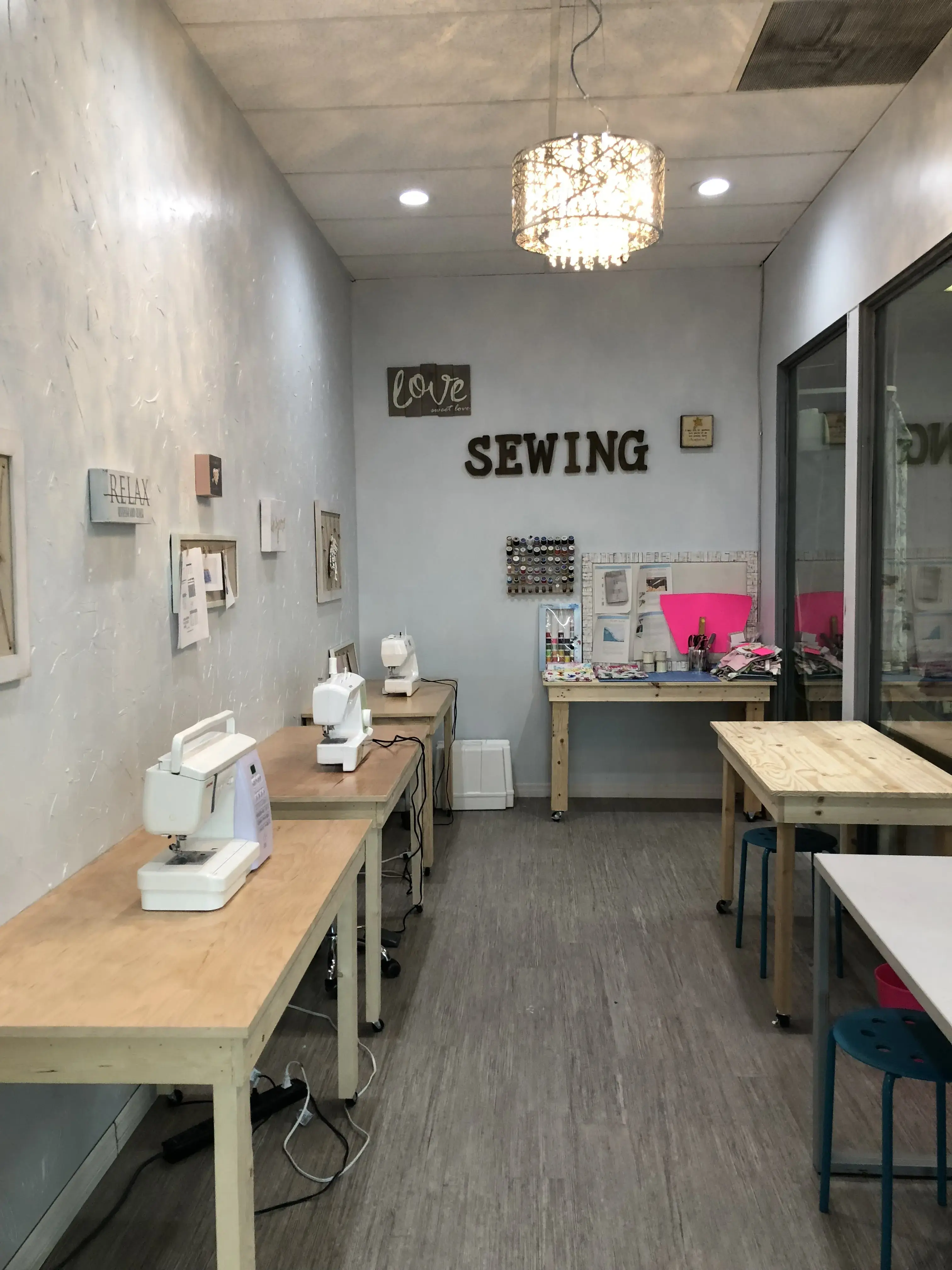 A1A Cleaners & Alterations - Image 16