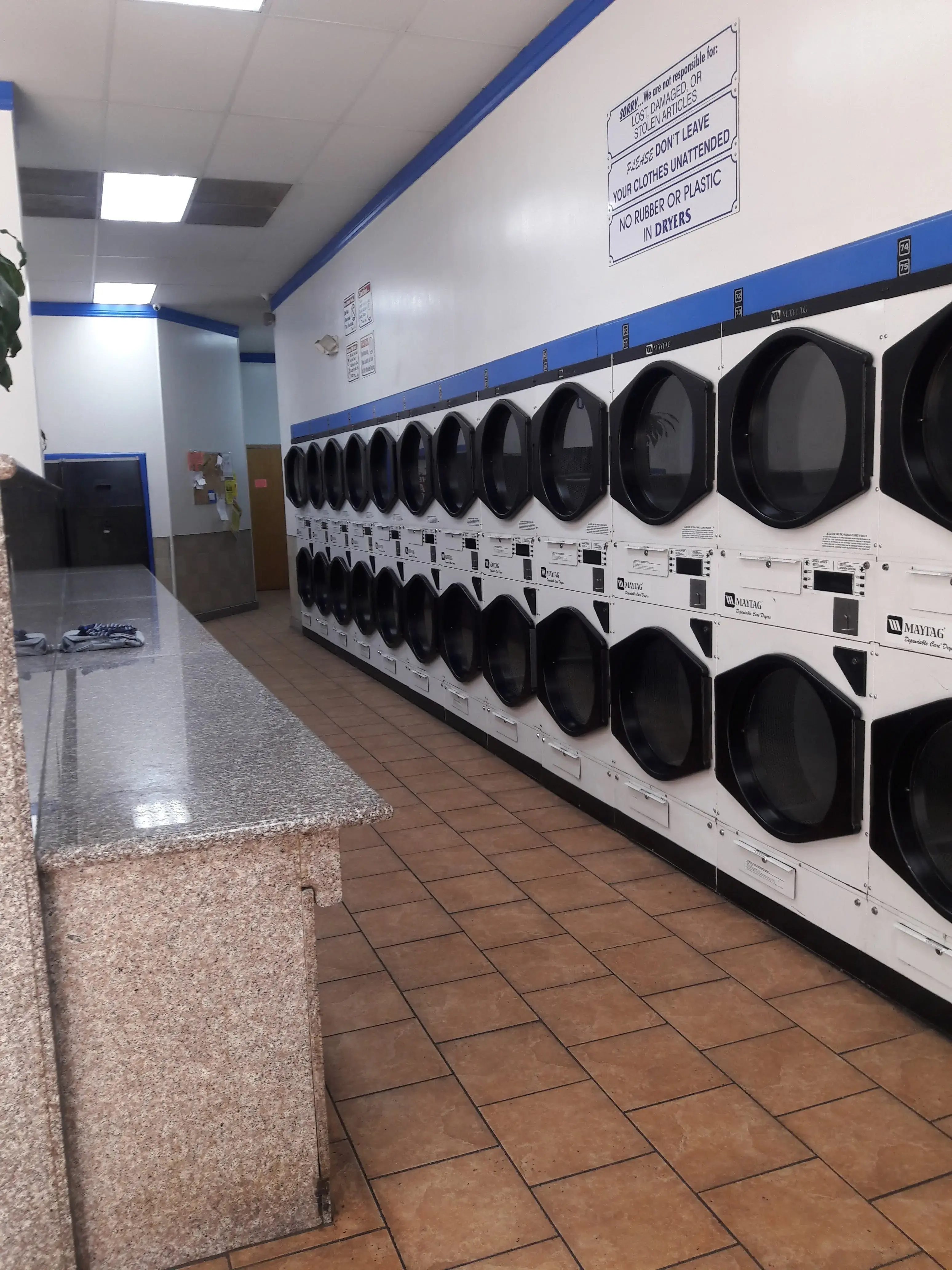 Ab bay coin laundry - Image 3