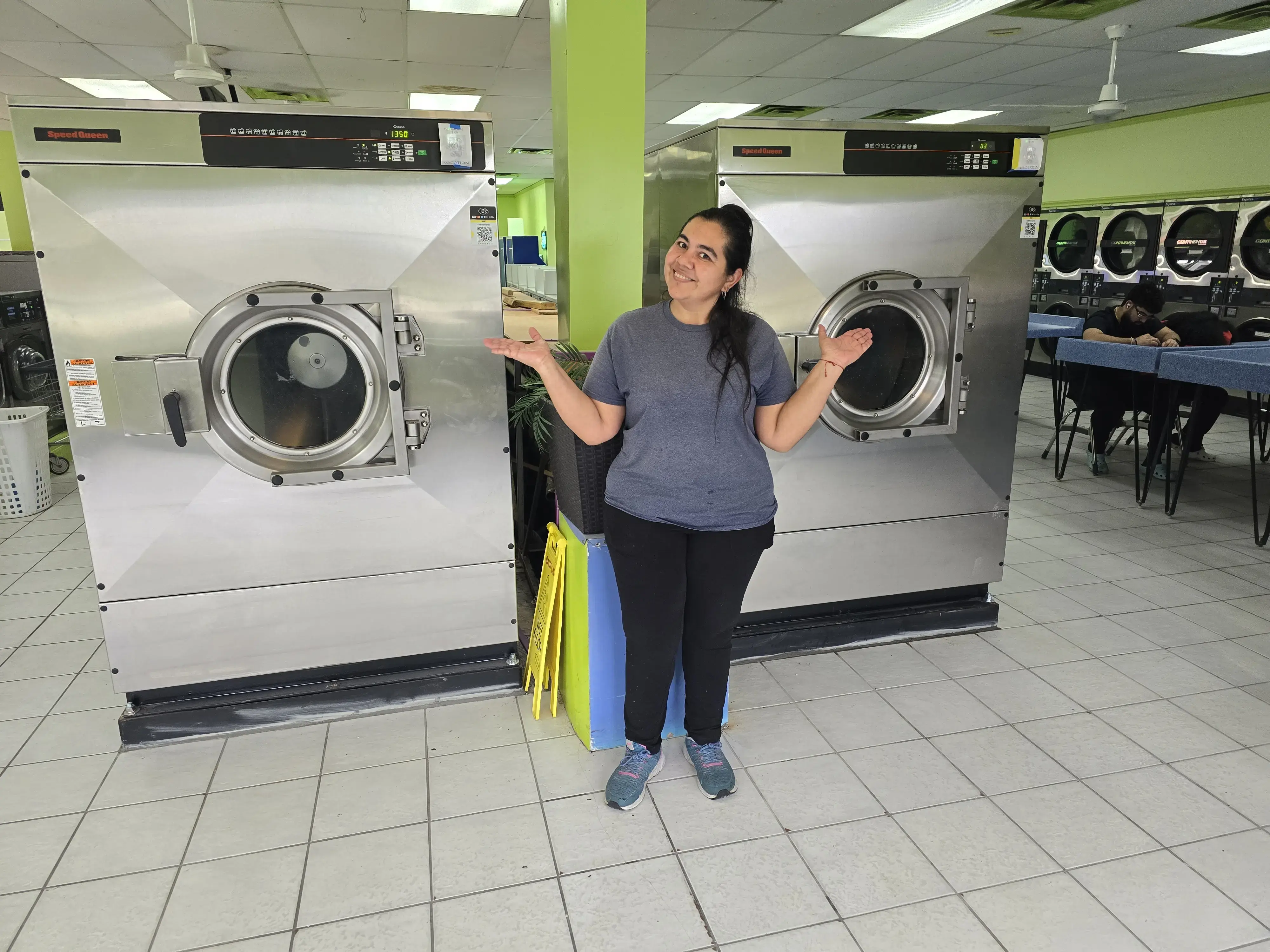 ABC LAUNDROMAT - Image 19