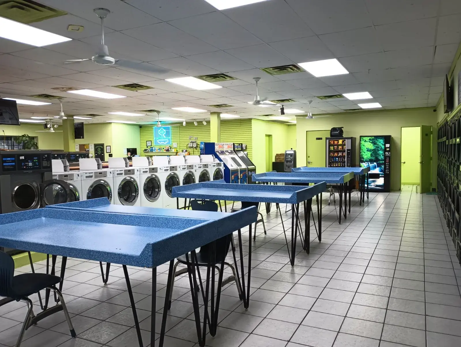 ABC LAUNDROMAT - Image 3