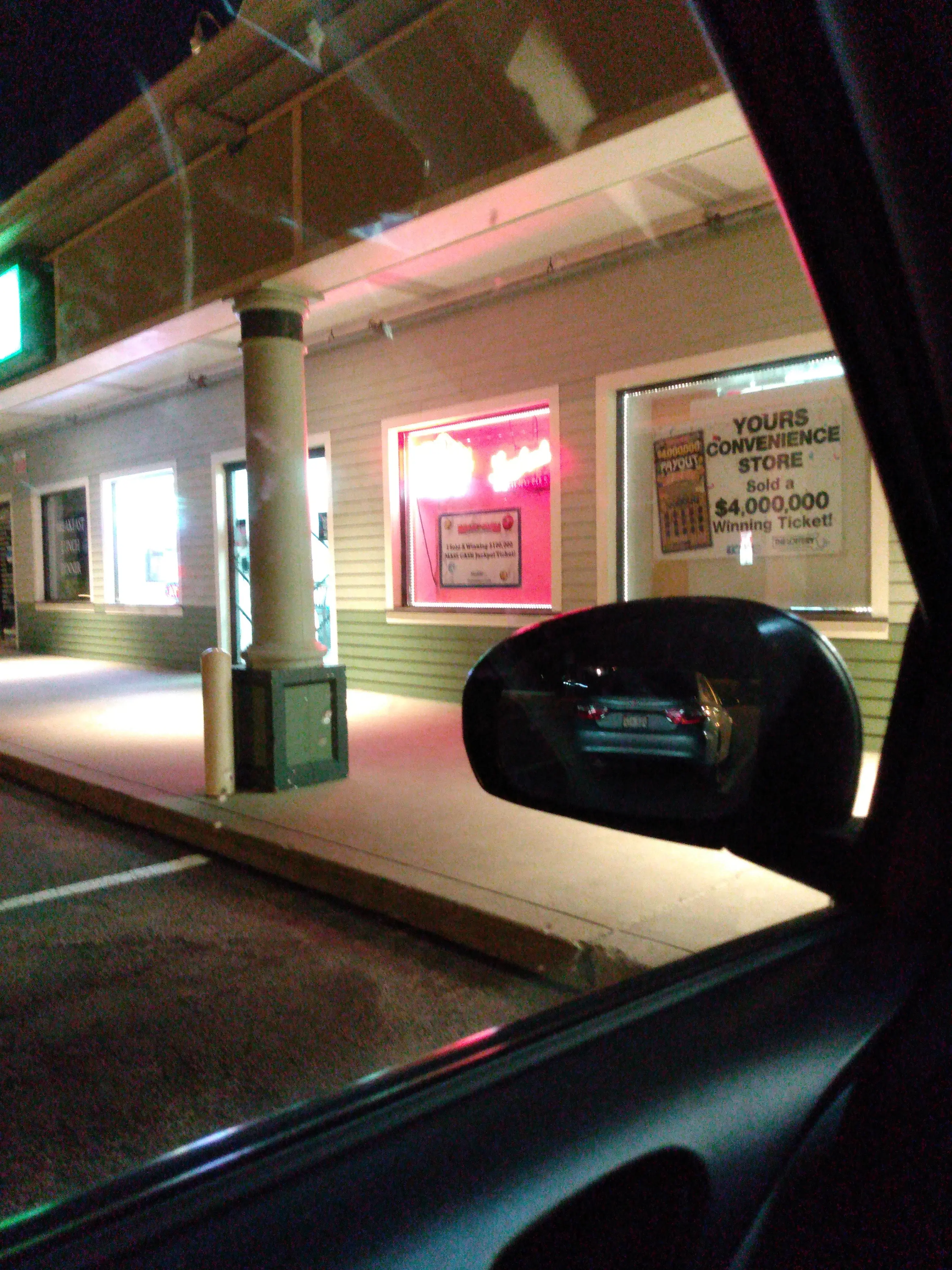 Abington Crossing Superwash Laundromat thumbnail 17