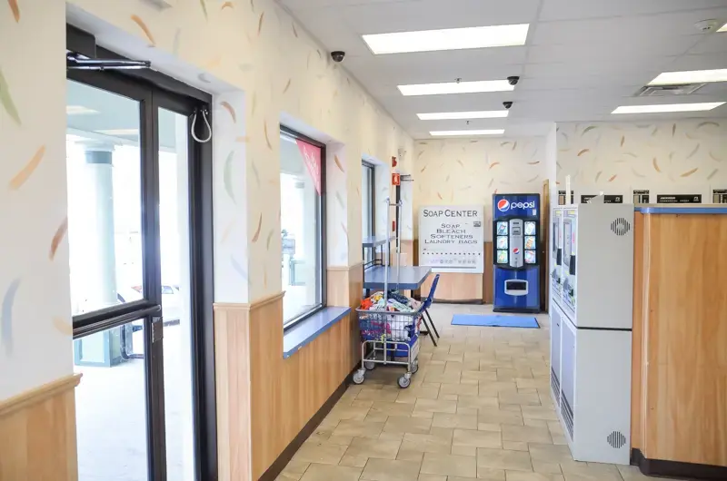 Abington Crossing Superwash Laundromat thumbnail 10