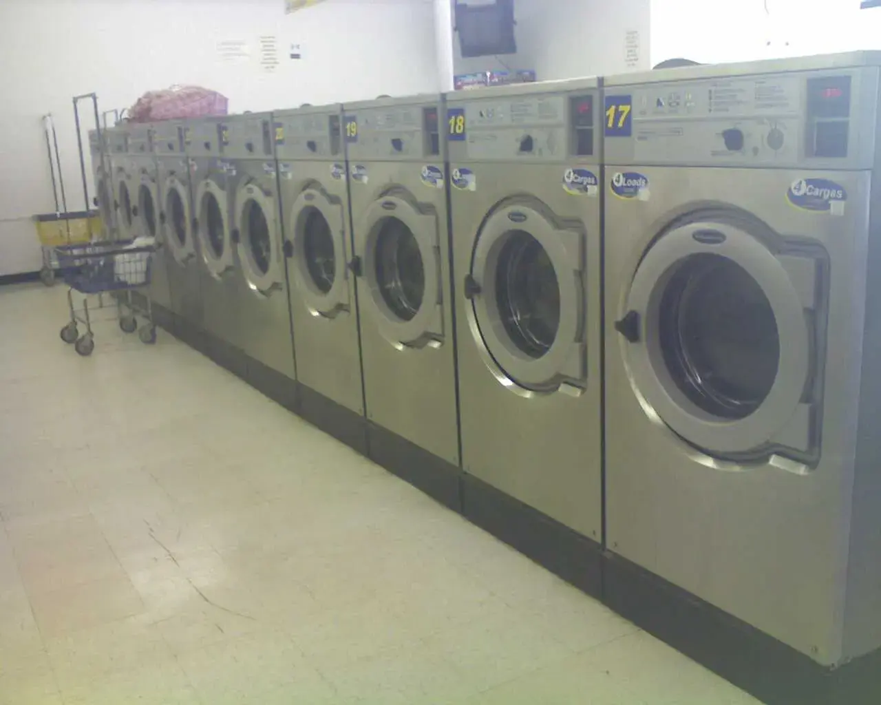 Ace Laundromat - Image 10