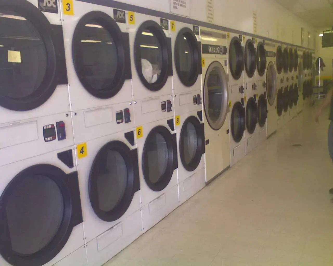 Ace Laundromat thumbnail 7