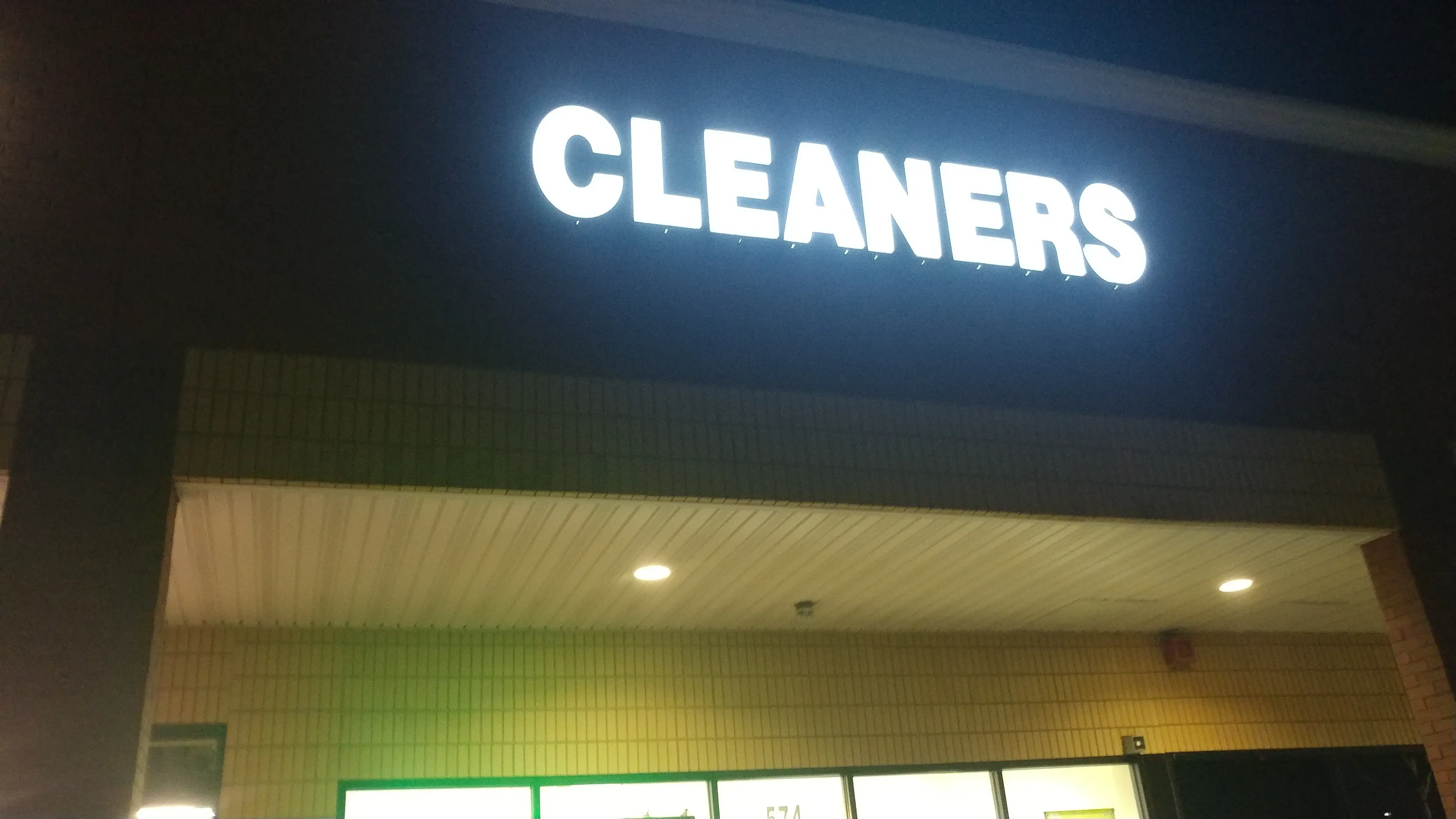 Ace Plus Cleaners thumbnail 8