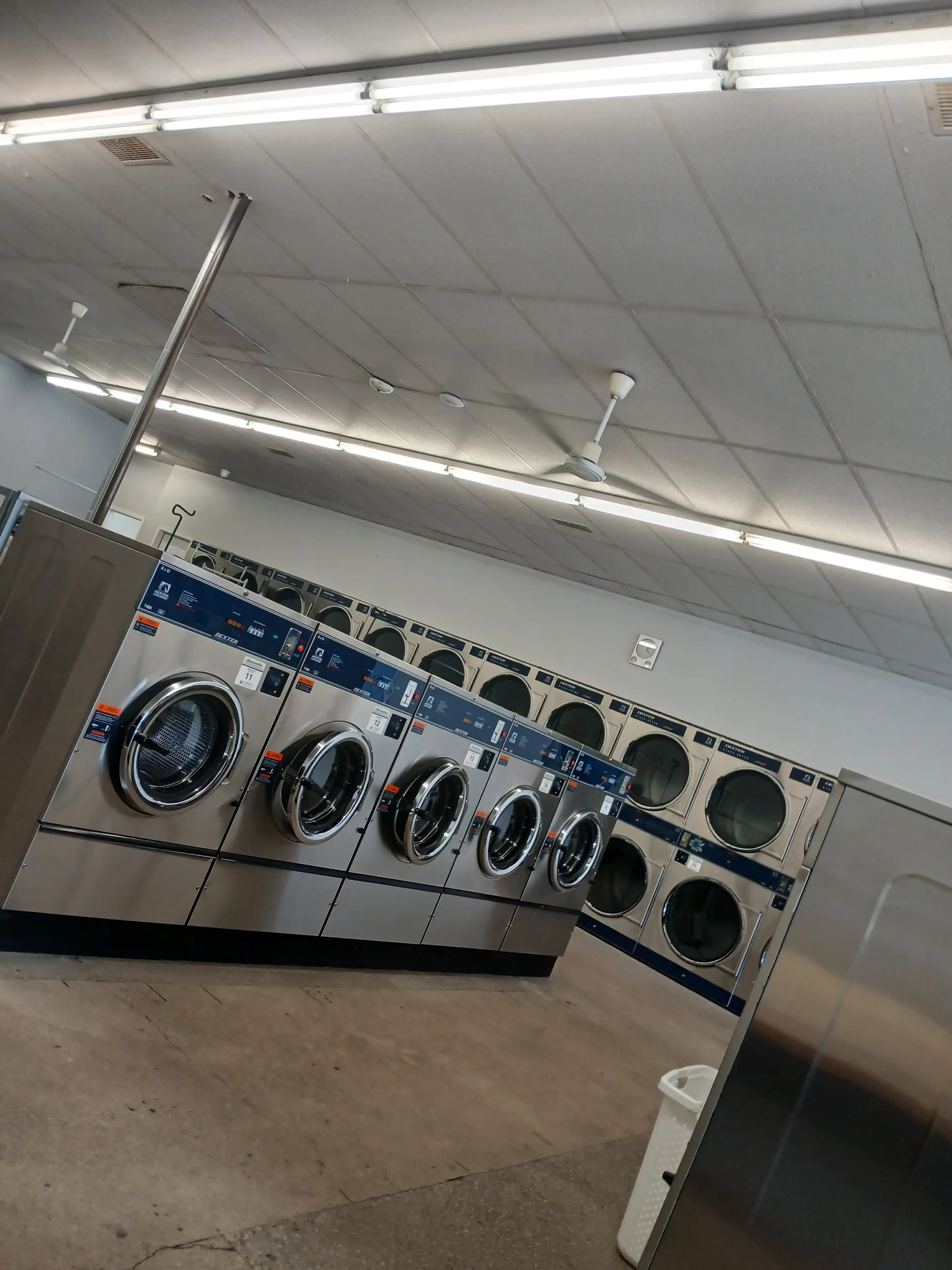 Action Laundry thumbnail 18