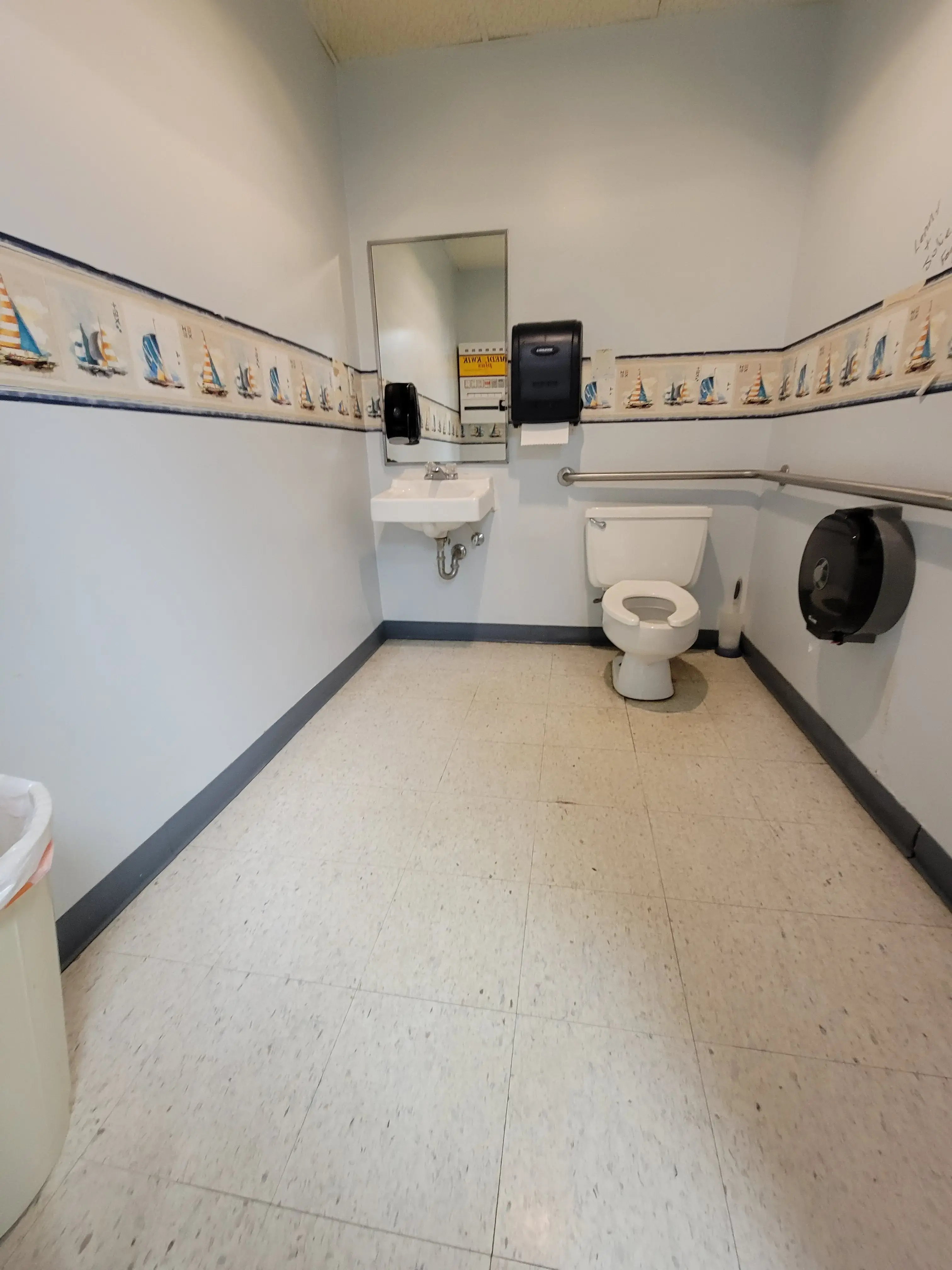 Action Laundry - Image 10