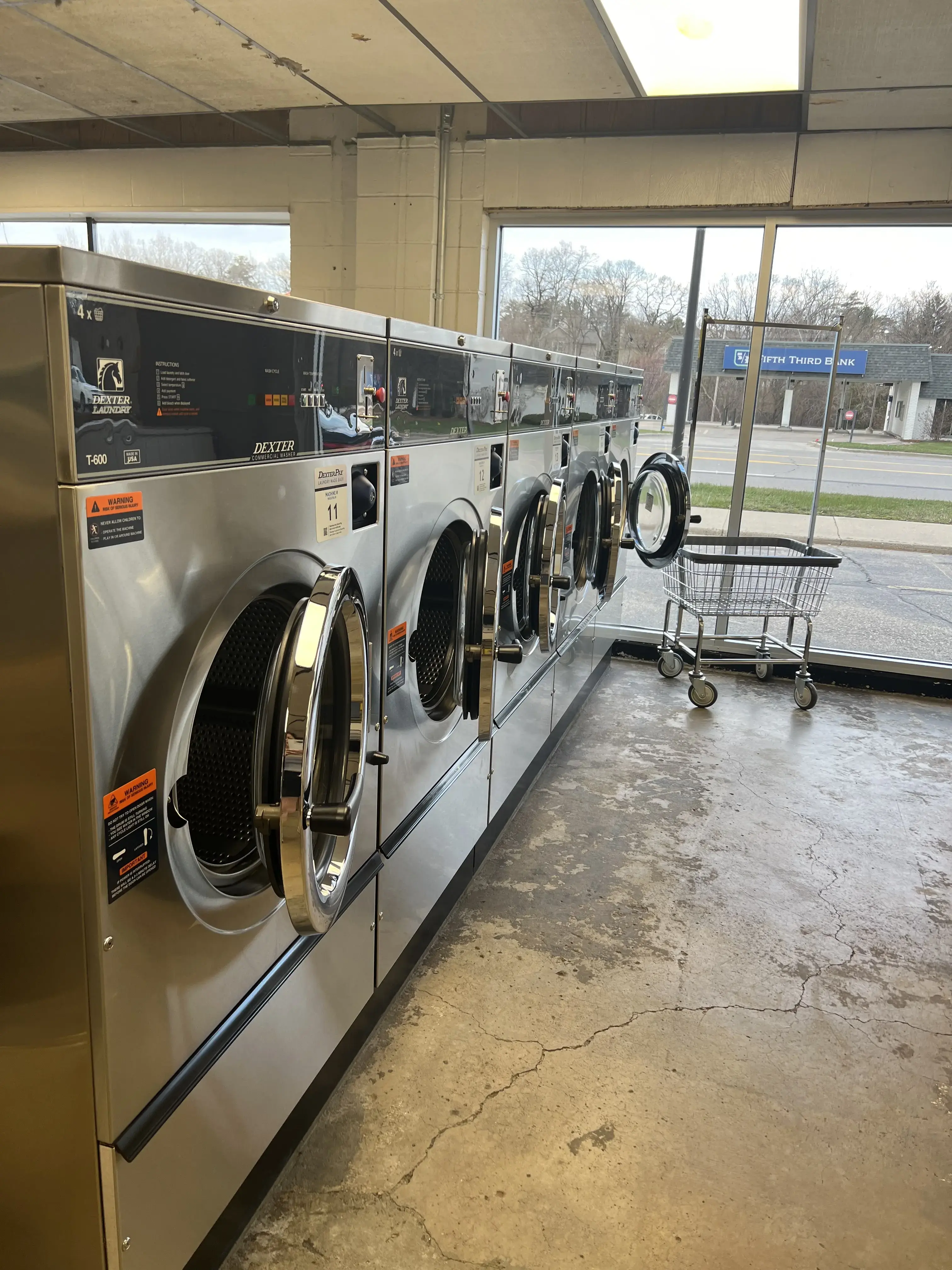 Action Laundry - Image 18