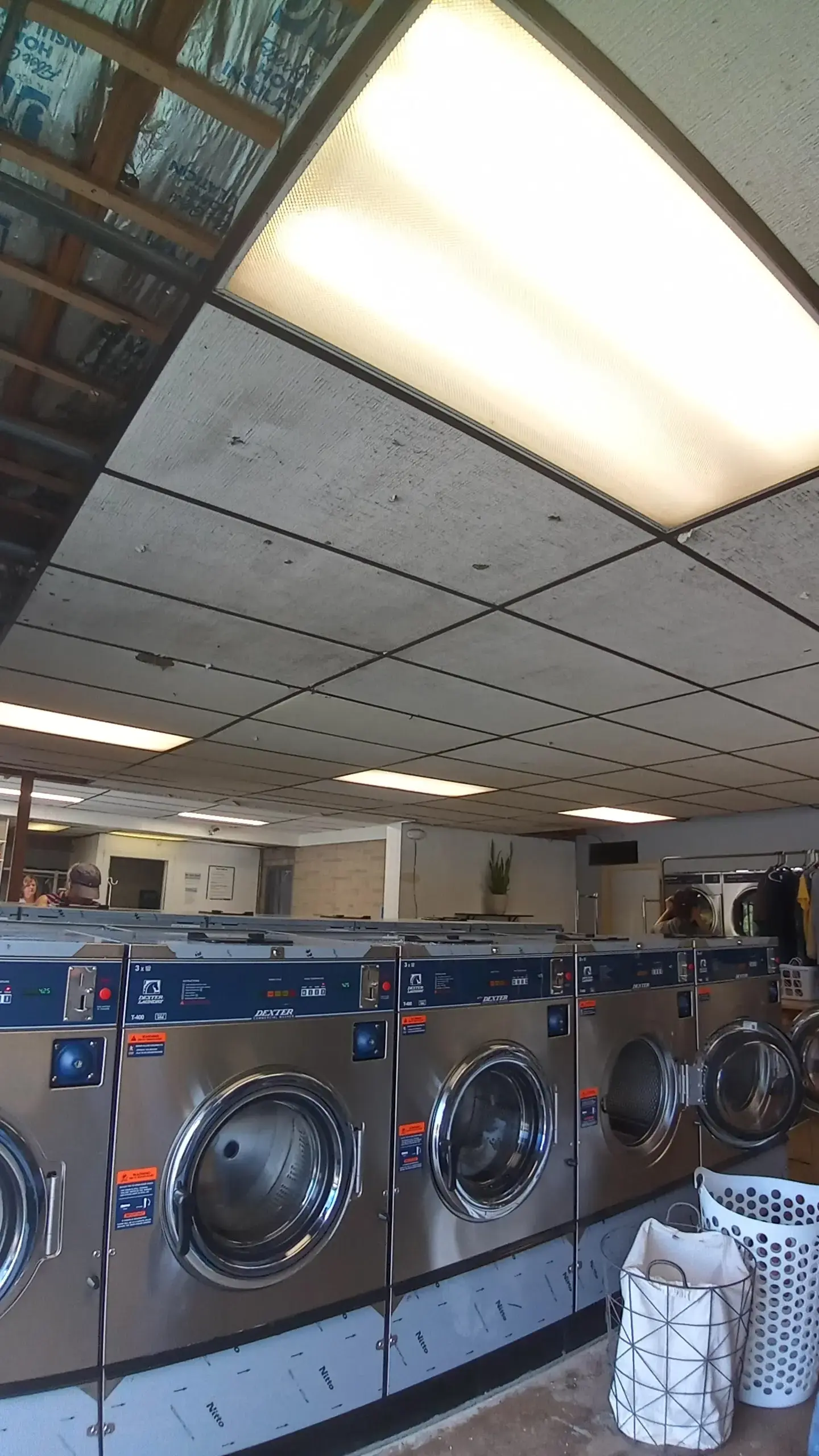 Action Laundry - Image 12