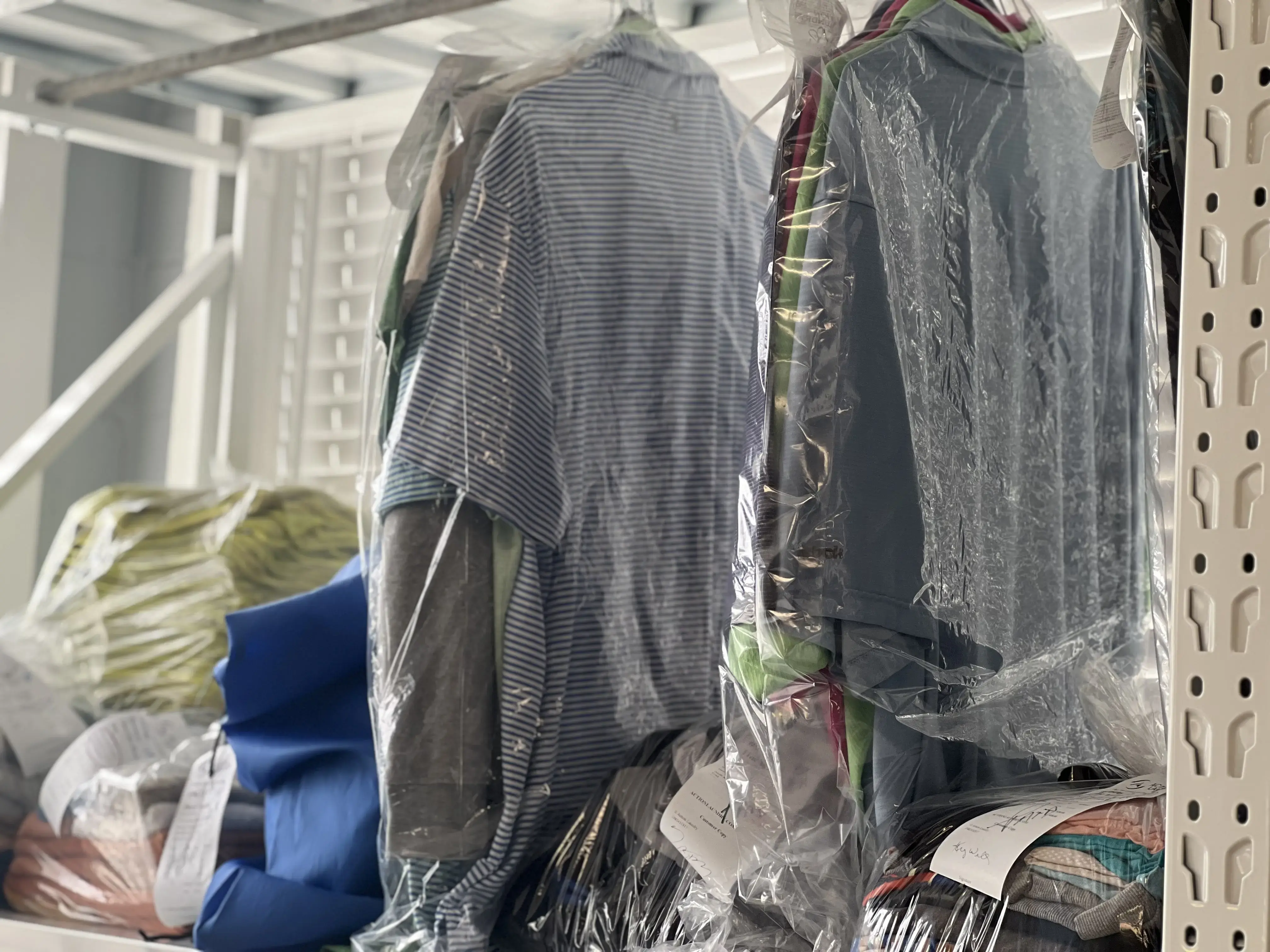 Action Laundry - Image 6