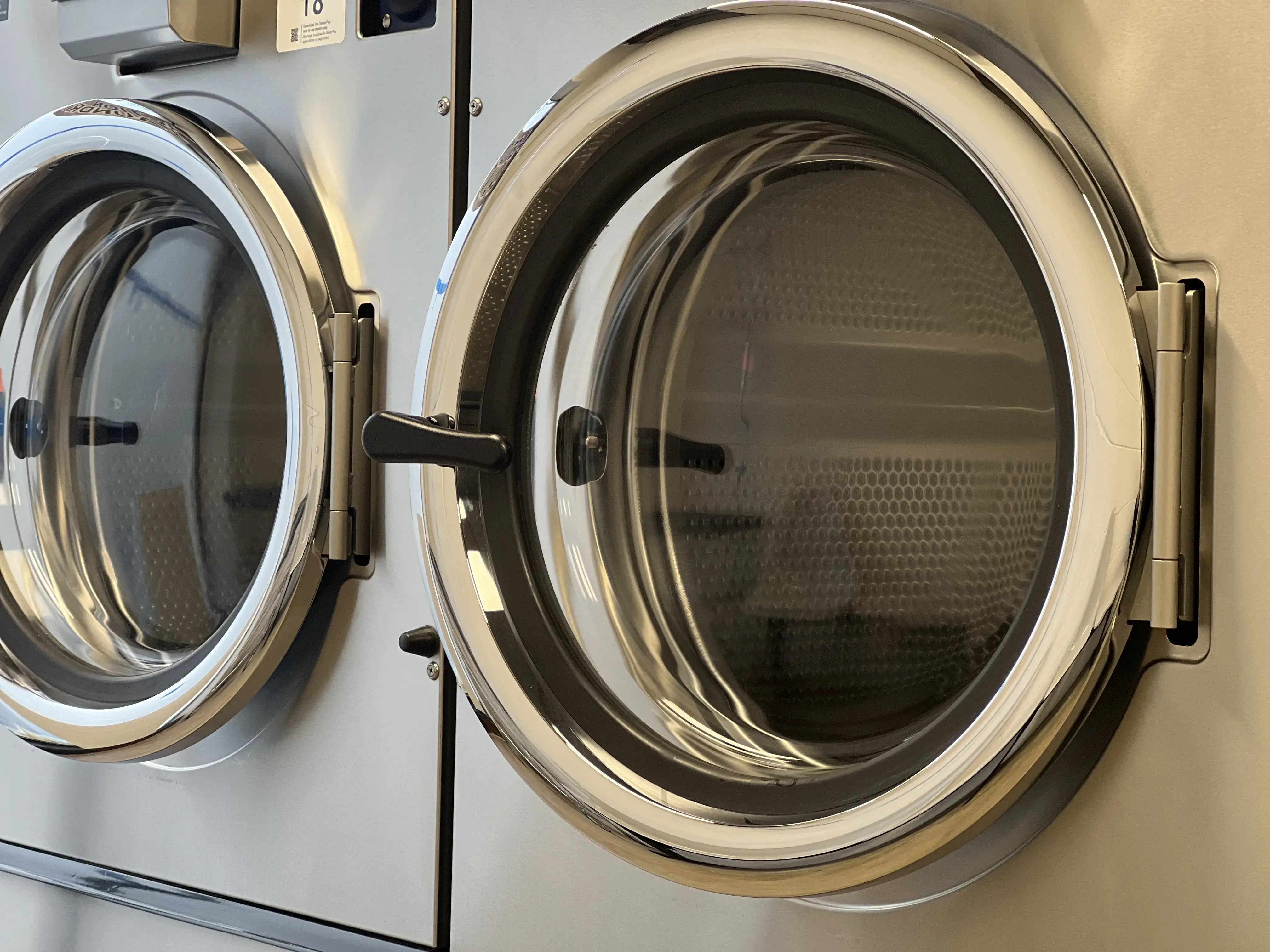 Action Laundry thumbnail 4