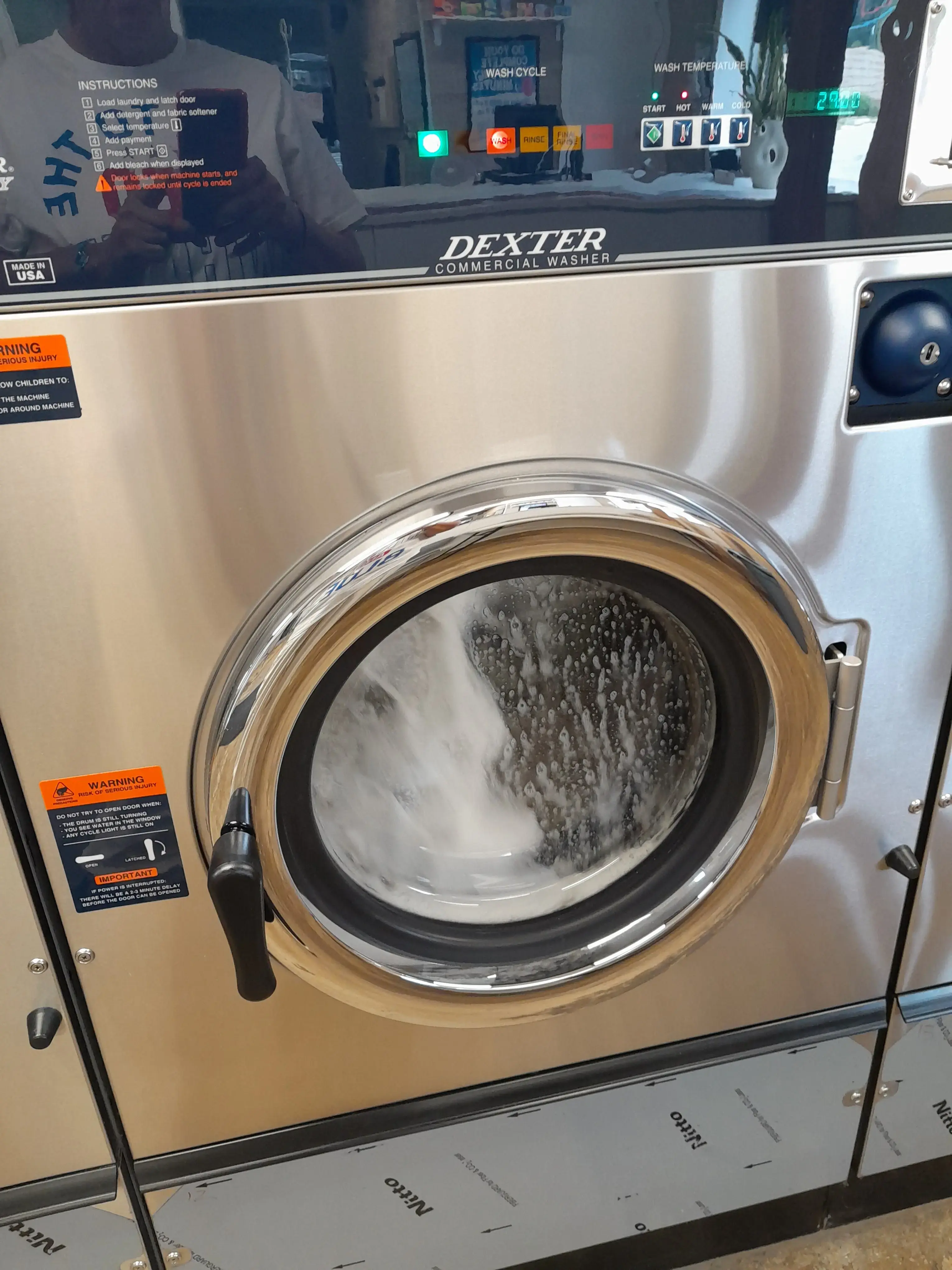 Action Laundry - Image 16
