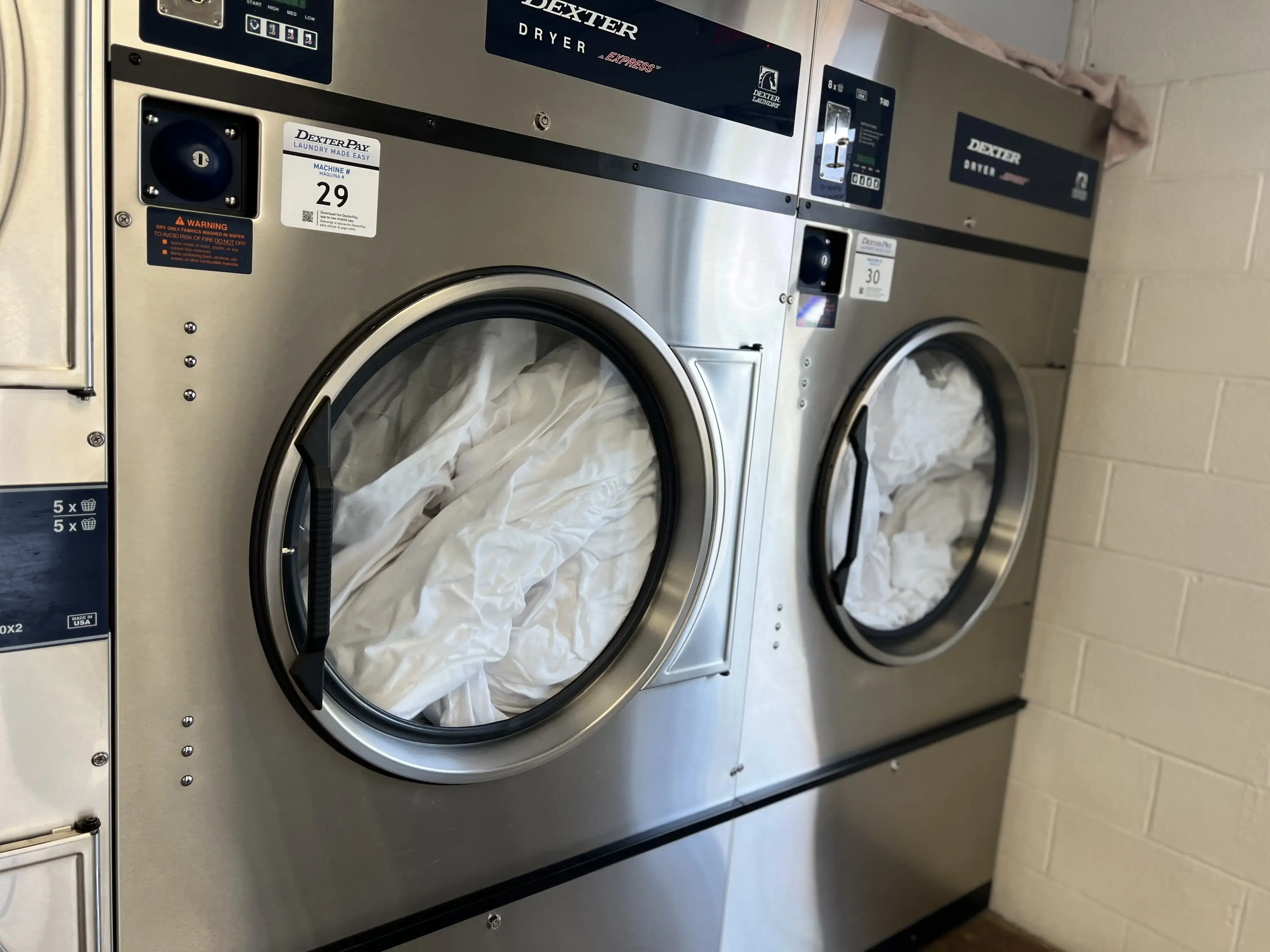 Action Laundry - Image 20