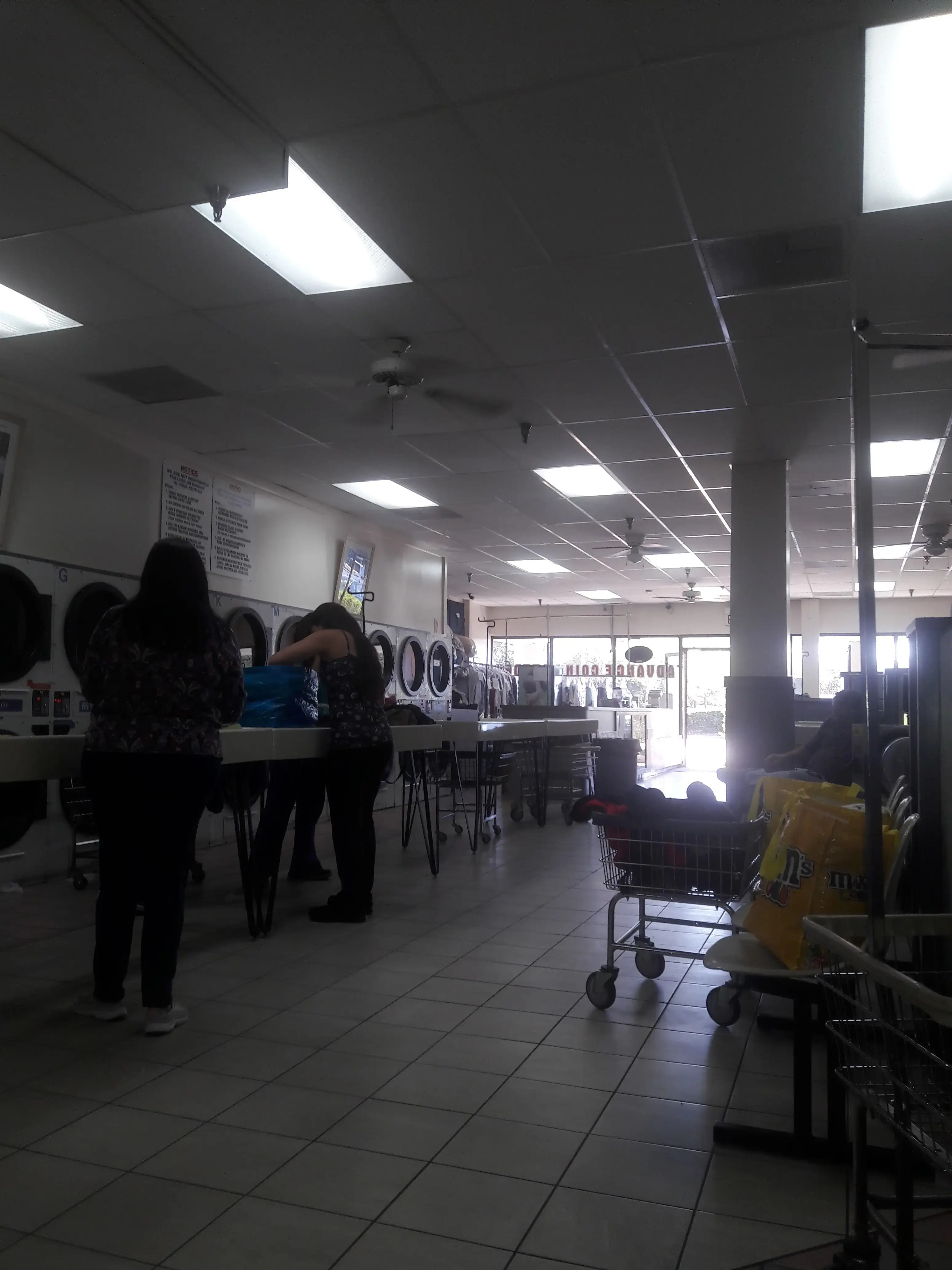 Advance Coin Laundry thumbnail 19