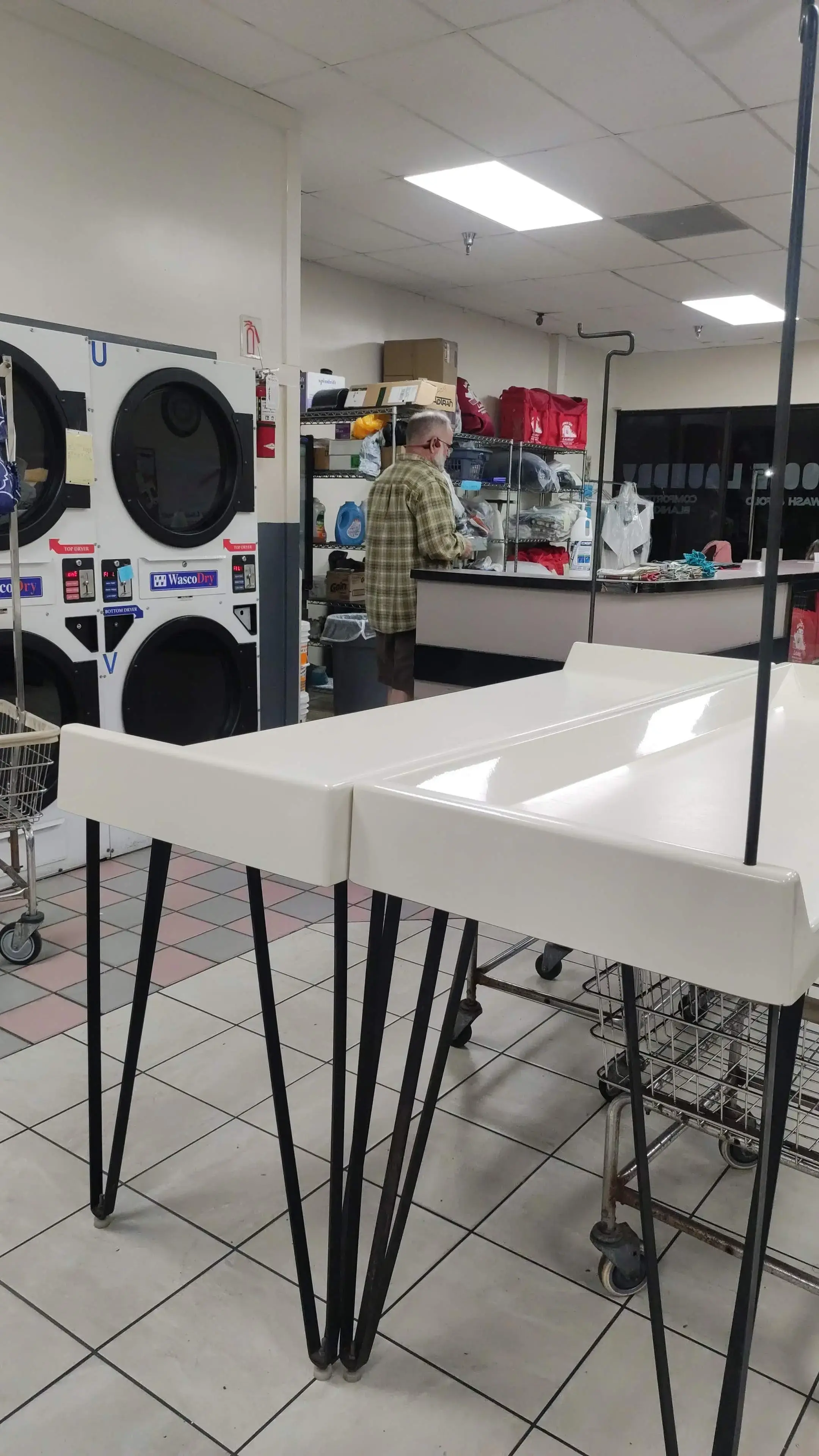 Advance Coin Laundry thumbnail 13