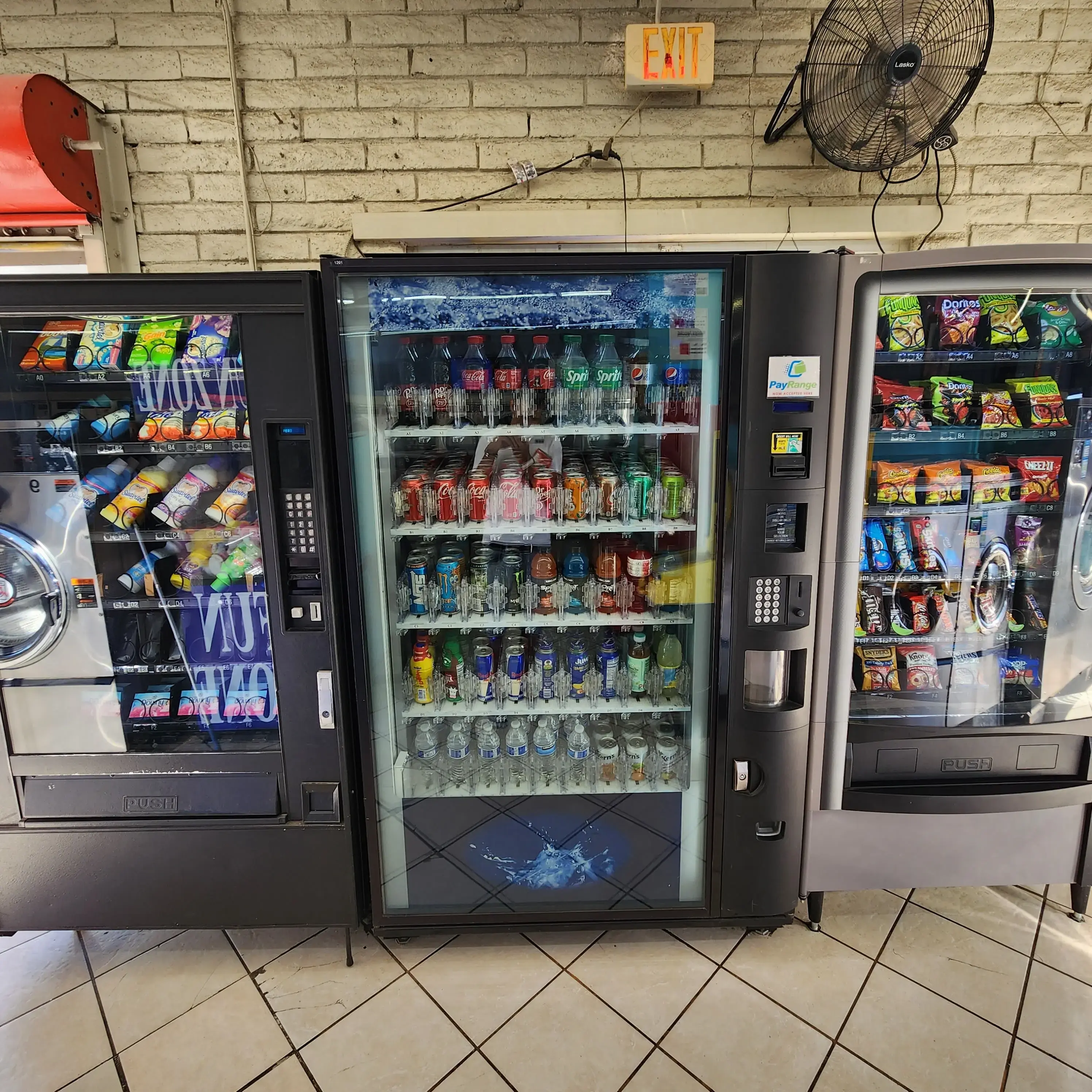 Agua Caliente 24 Hour Laundromat thumbnail 4