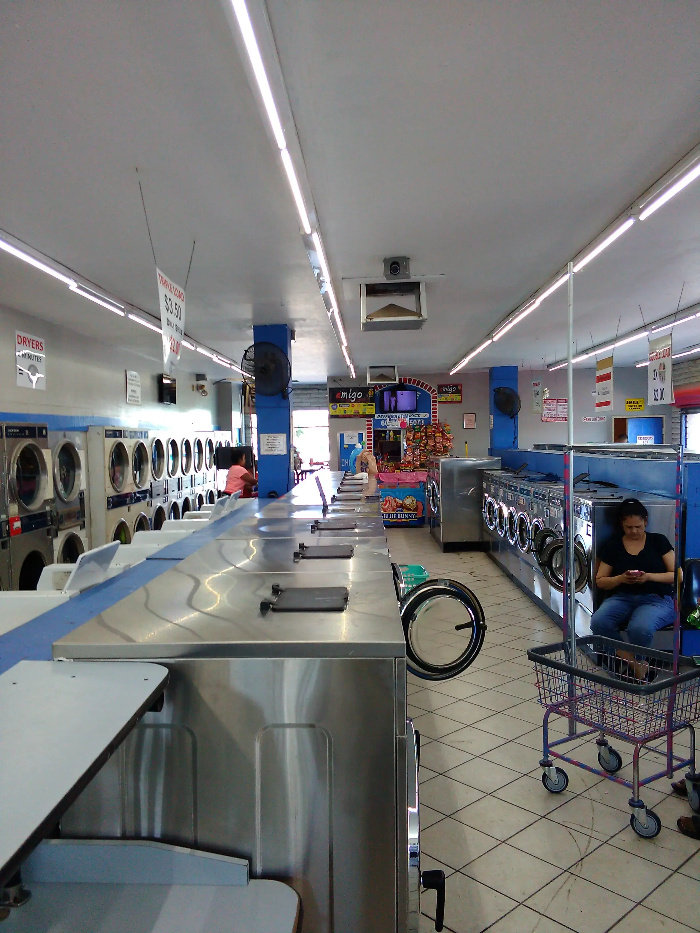 Agua Caliente 24 Hour Laundromat - Image 13