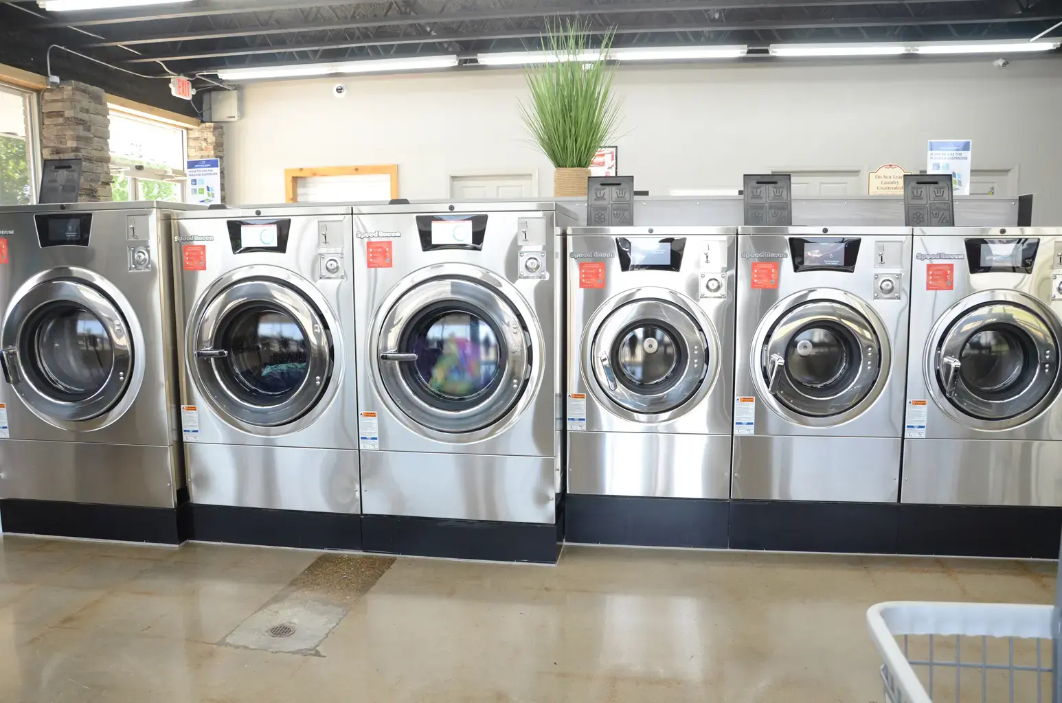 Aim High Coin Laundry 2 - Image 5