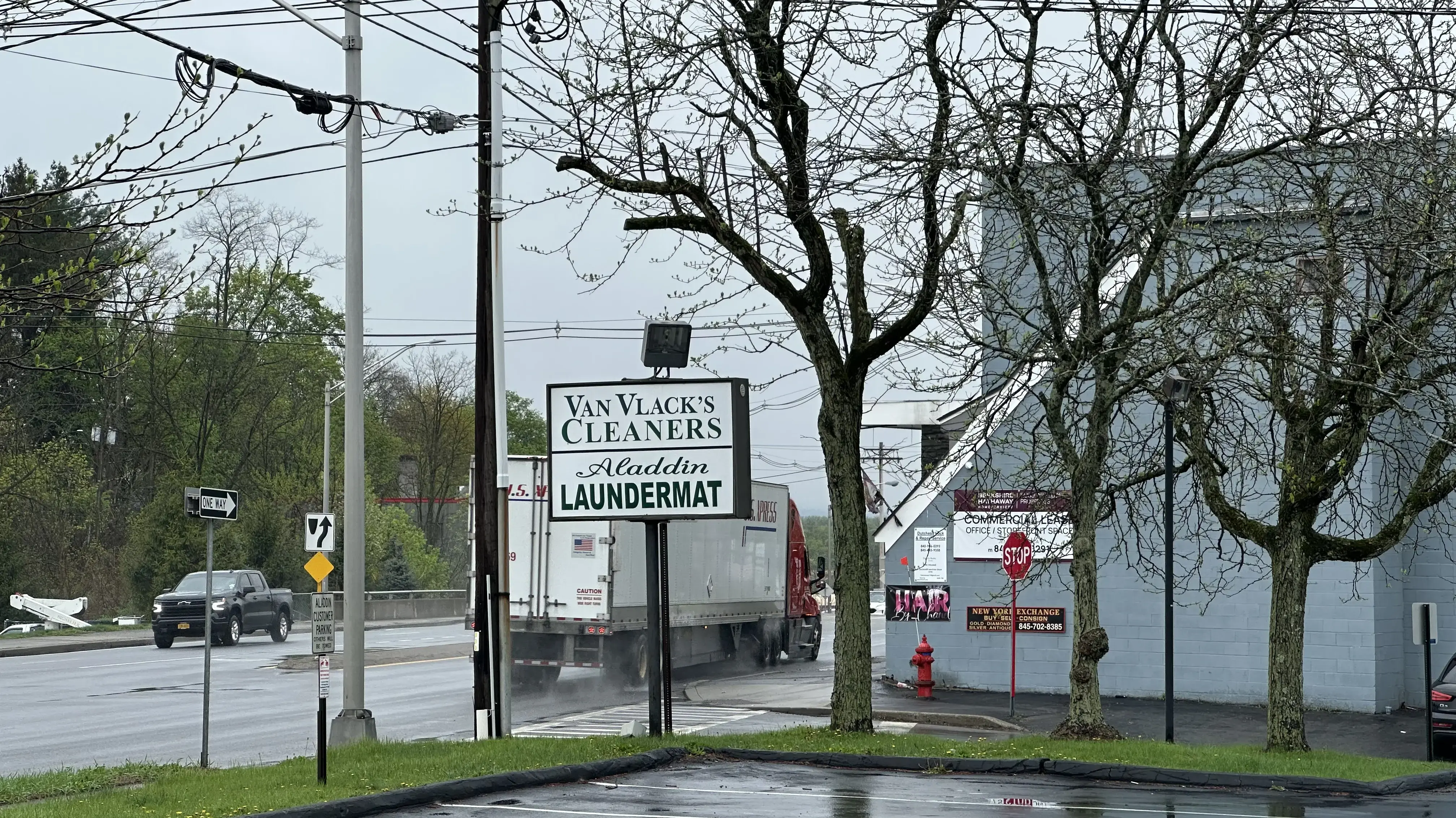 Aladdin Laundermat - Image 6