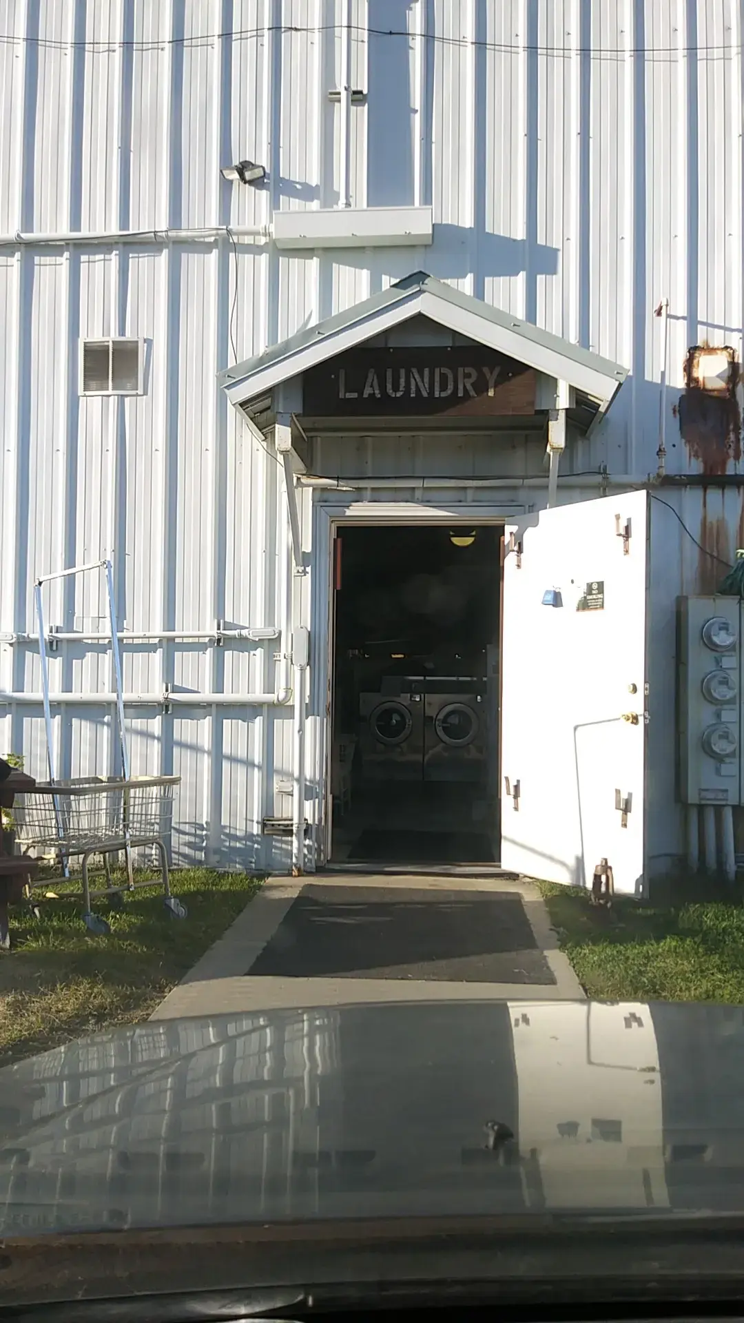 Alaska R & R Laundry - Image 7