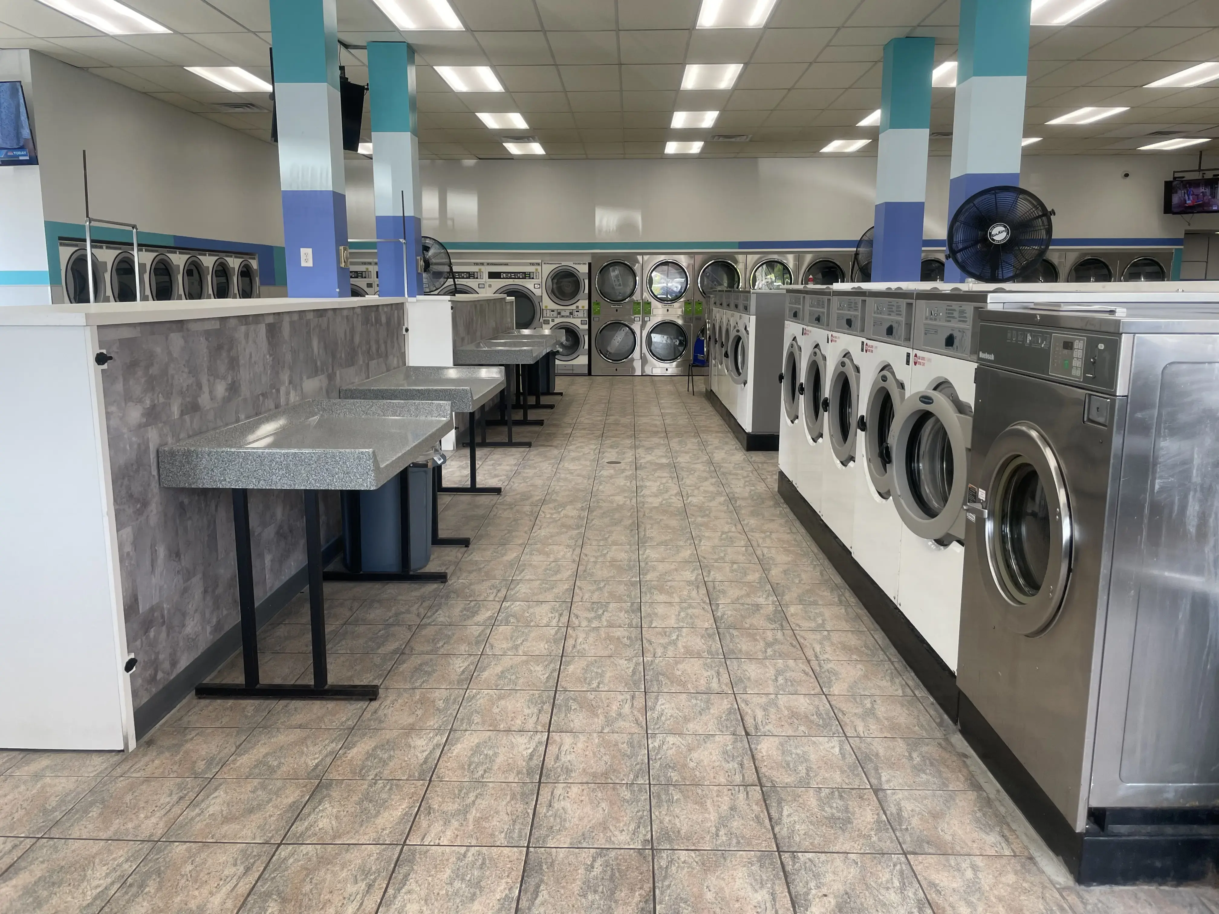 Albany Laundry Center thumbnail 16