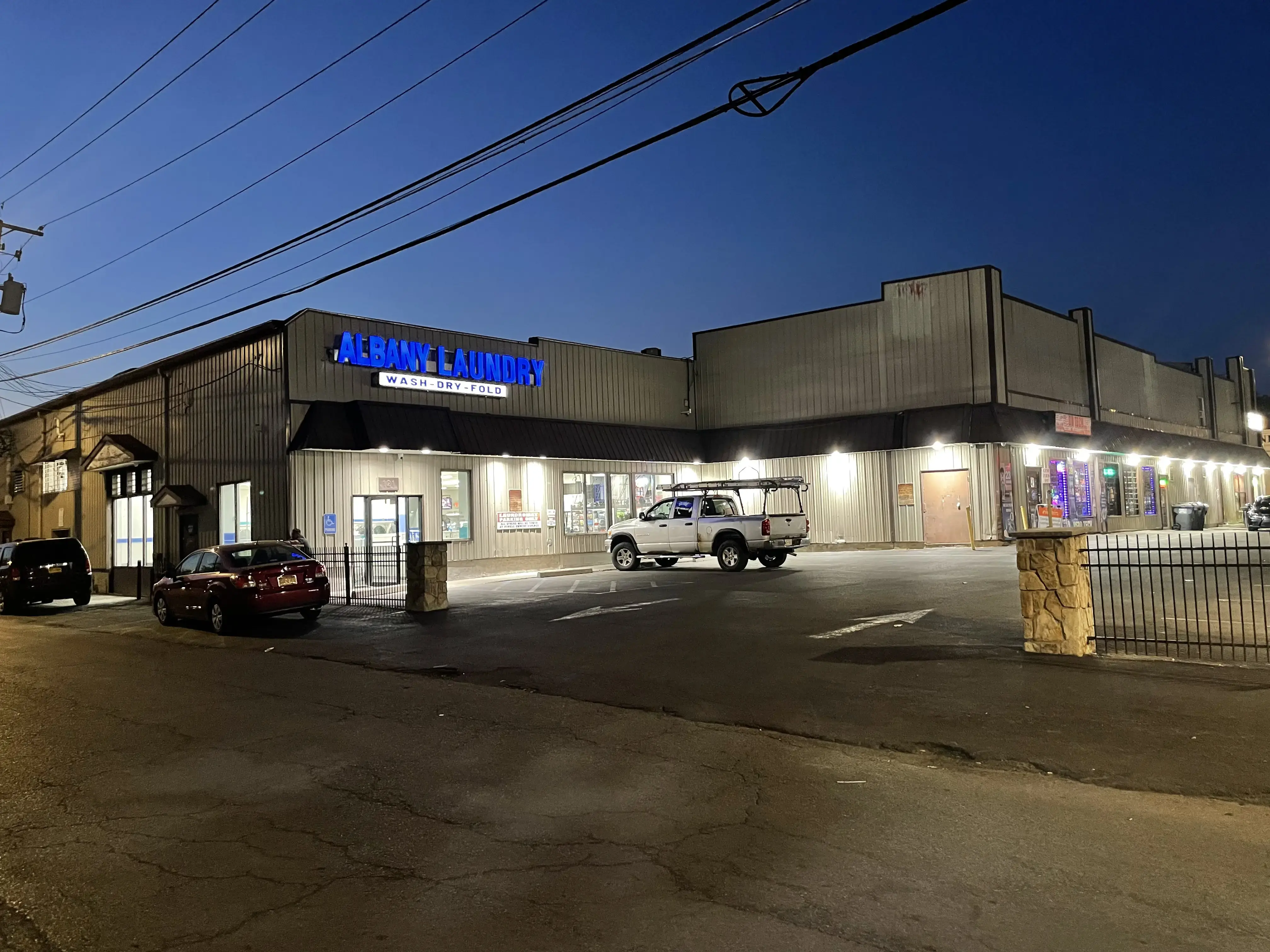Albany Laundry Center - Image 2