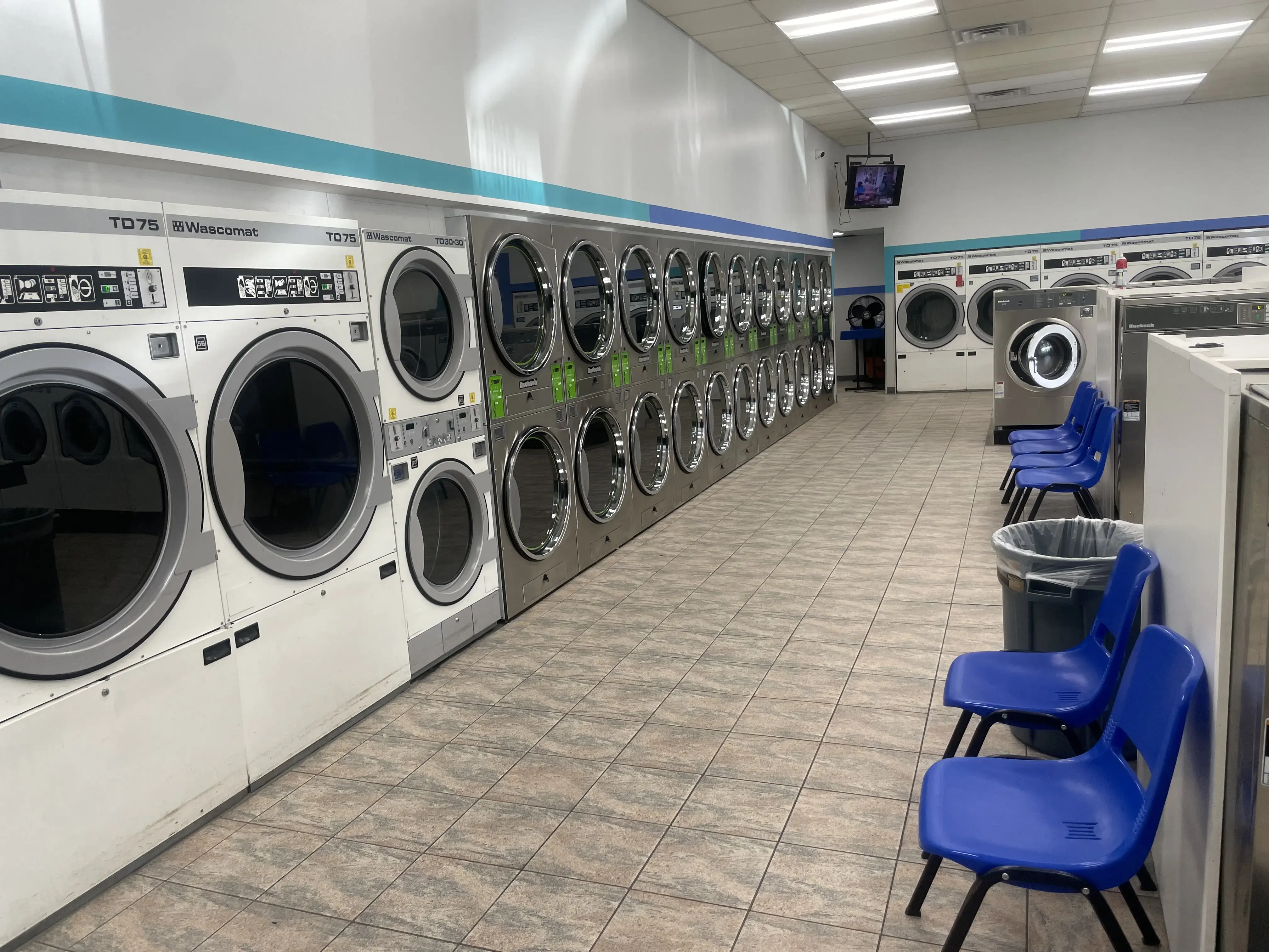 Albany Laundry Center thumbnail 13