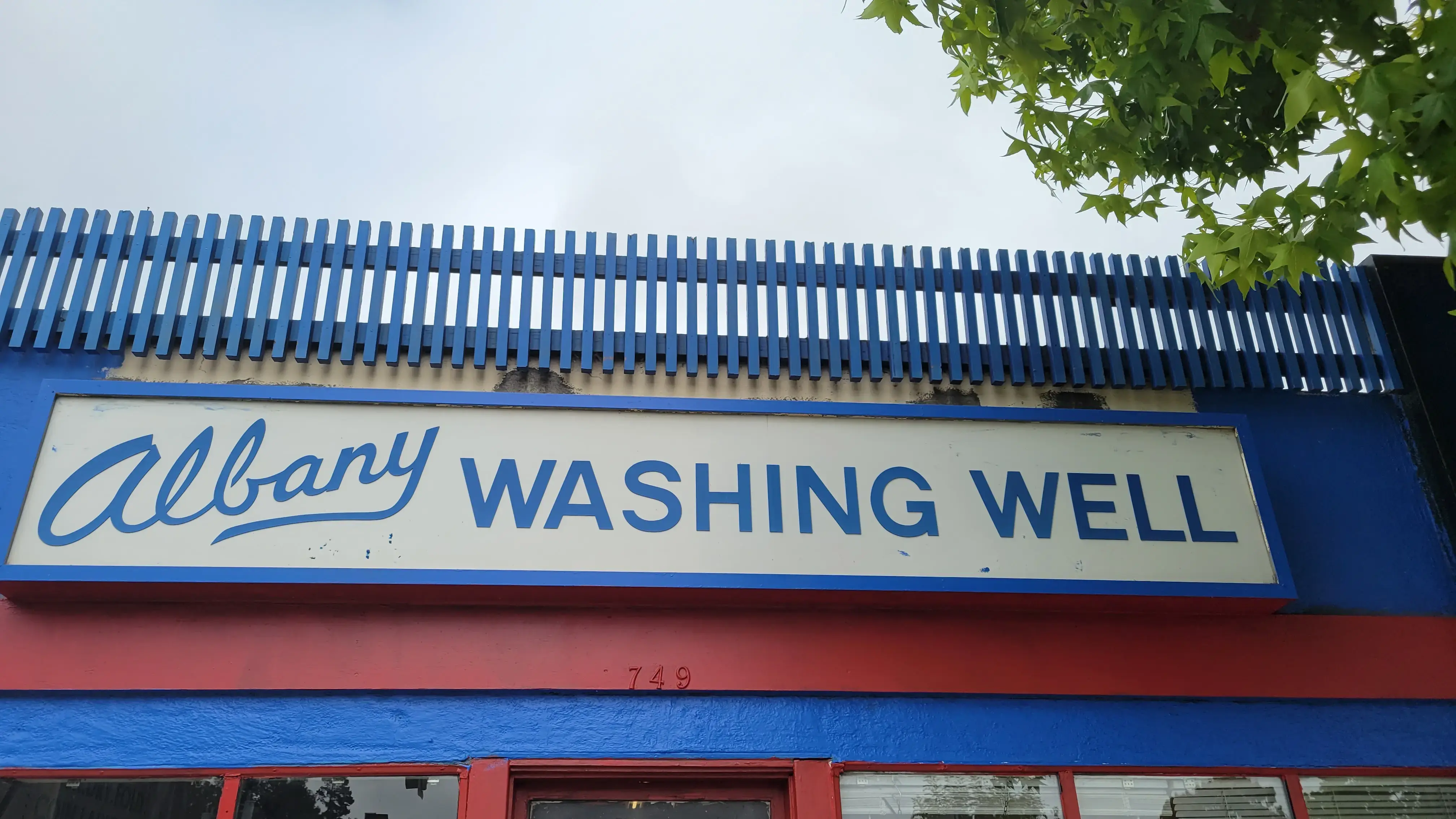 Albany Washing Well thumbnail 19
