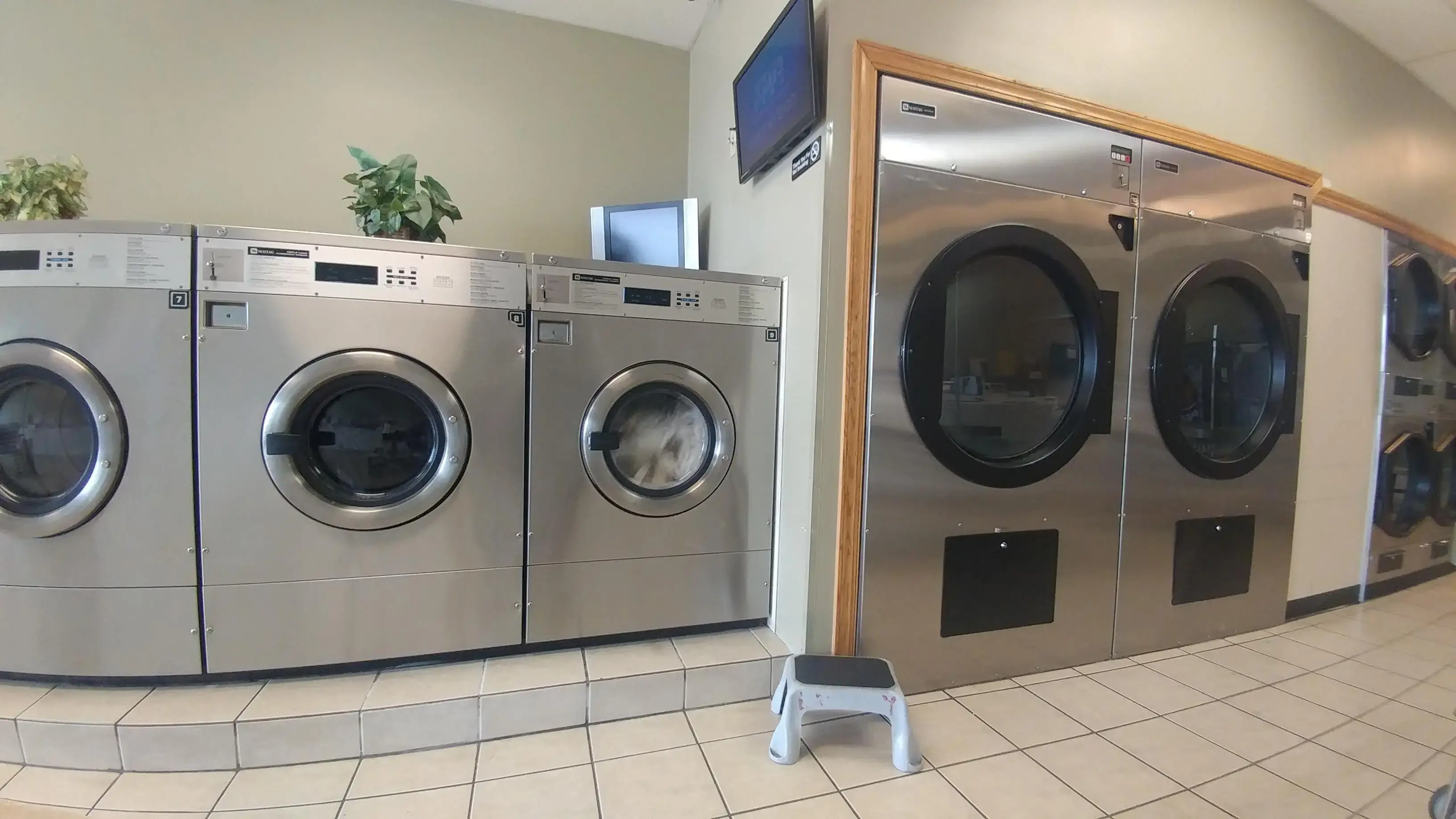 Albert Lea MegaLoad Laundry thumbnail 12