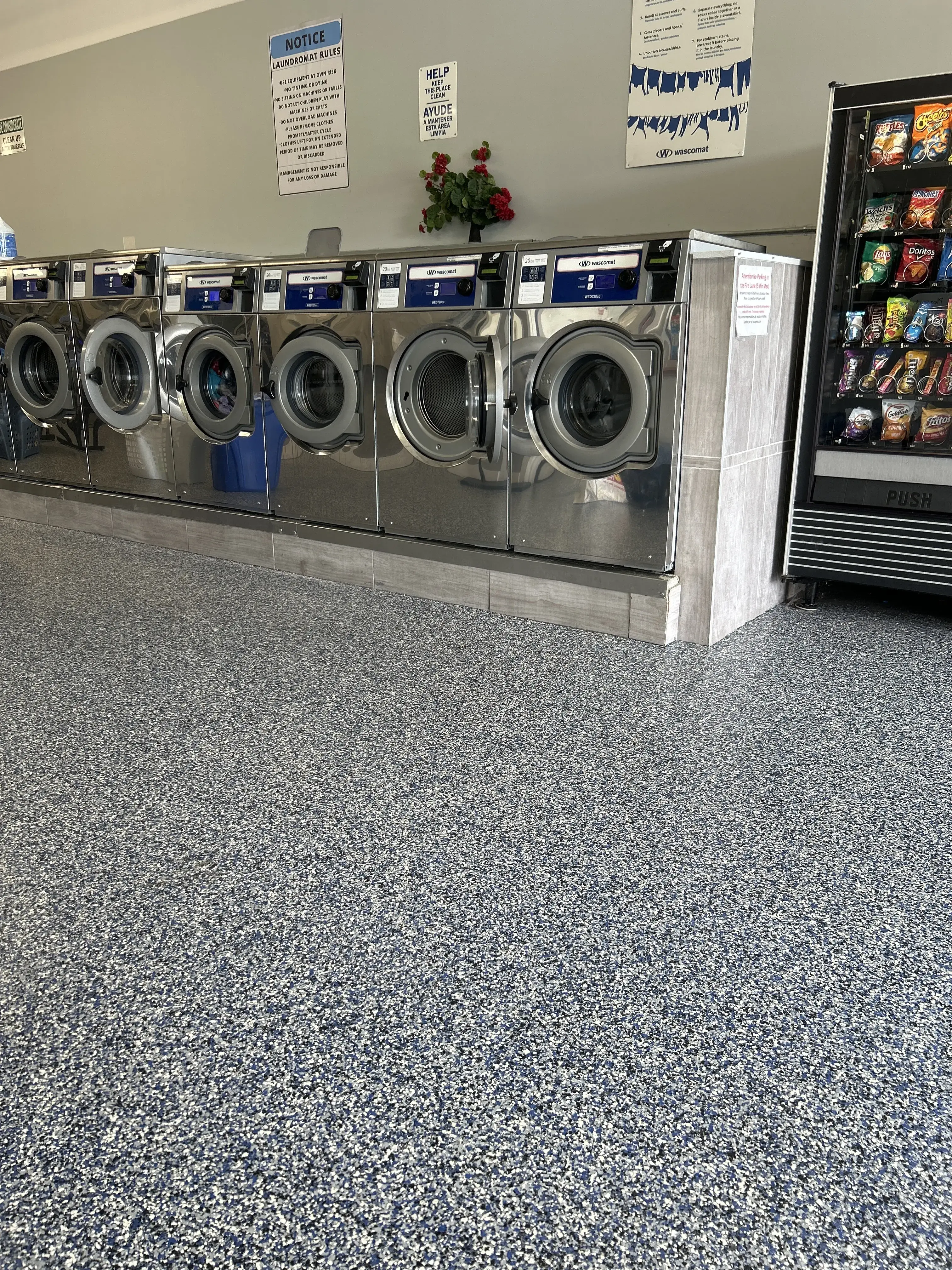 All Season Laundromat Cleaners thumbnail 8