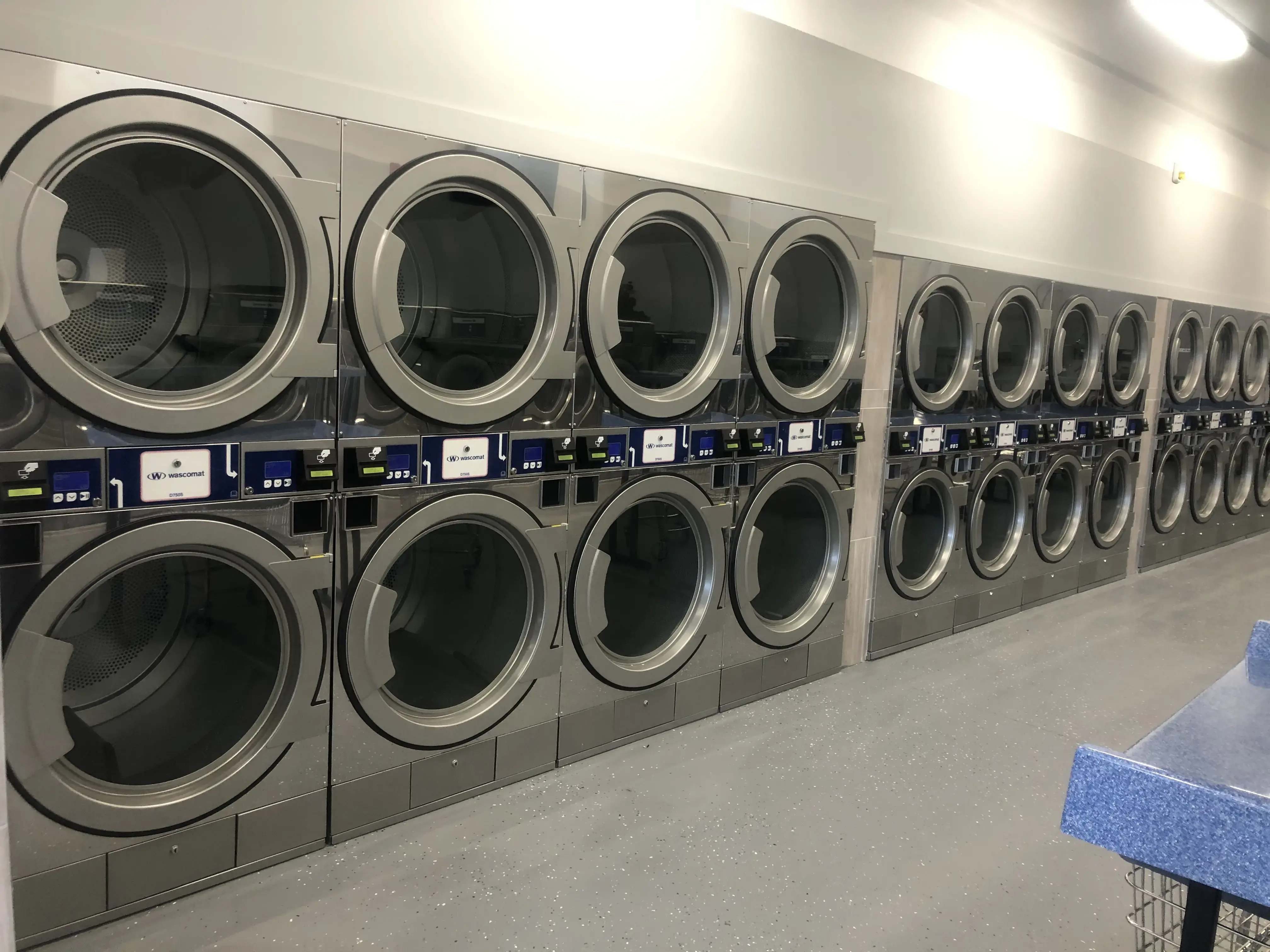 All Season Laundromat Cleaners thumbnail 11