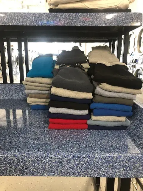 All Season Laundromat Cleaners - Image 3