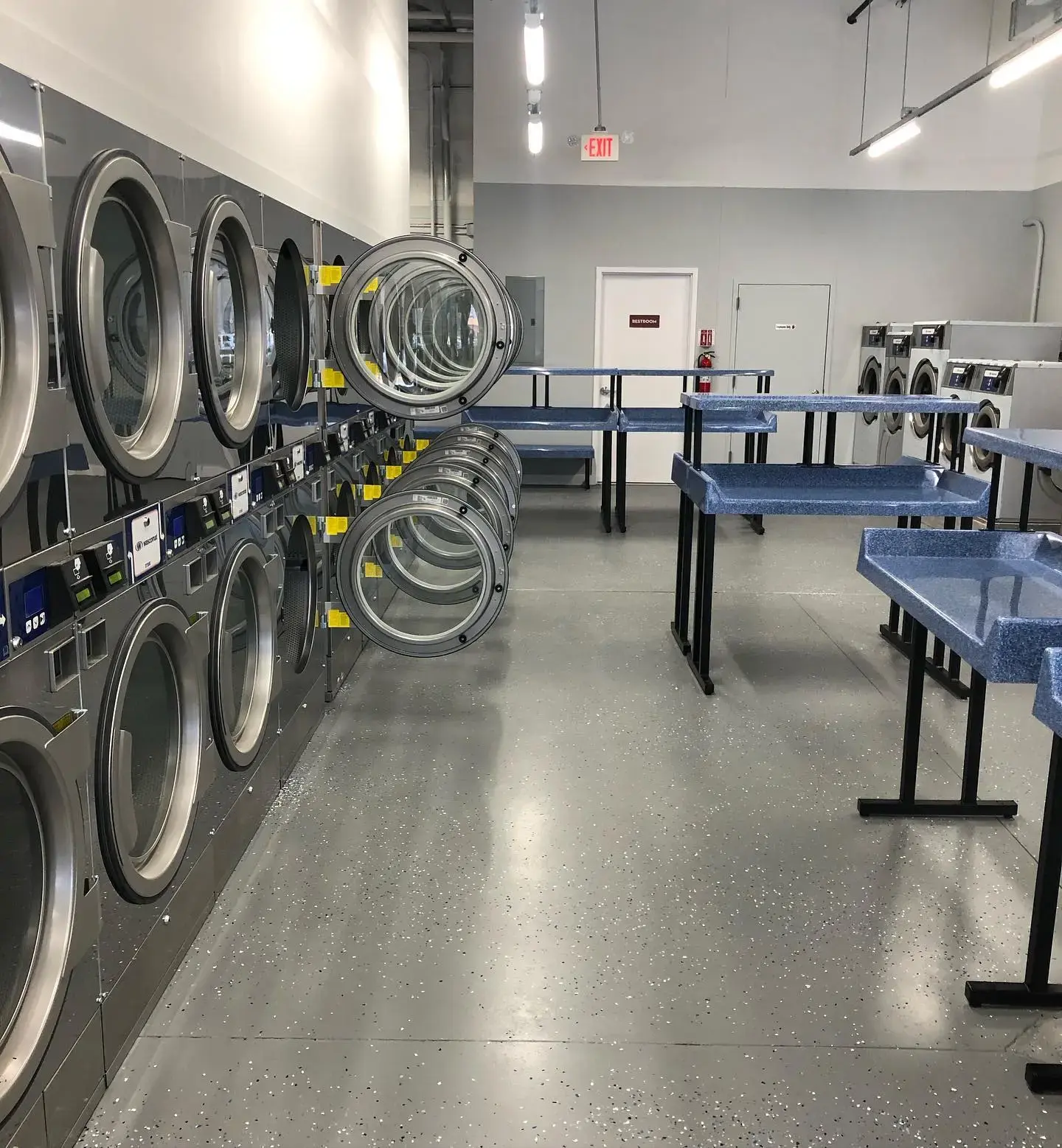 All Season Laundromat Cleaners location