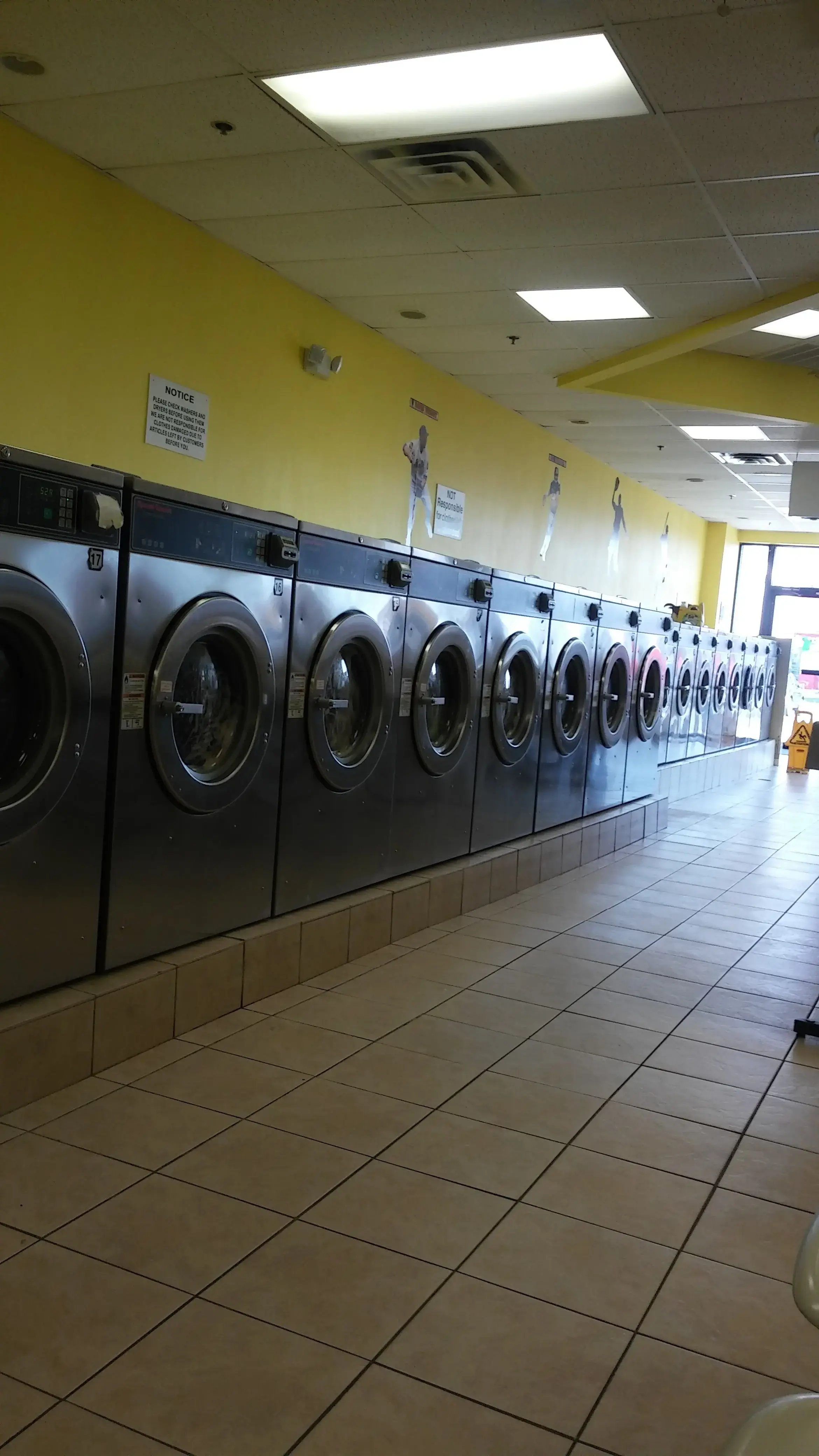 All Star Laundromat - Image 8