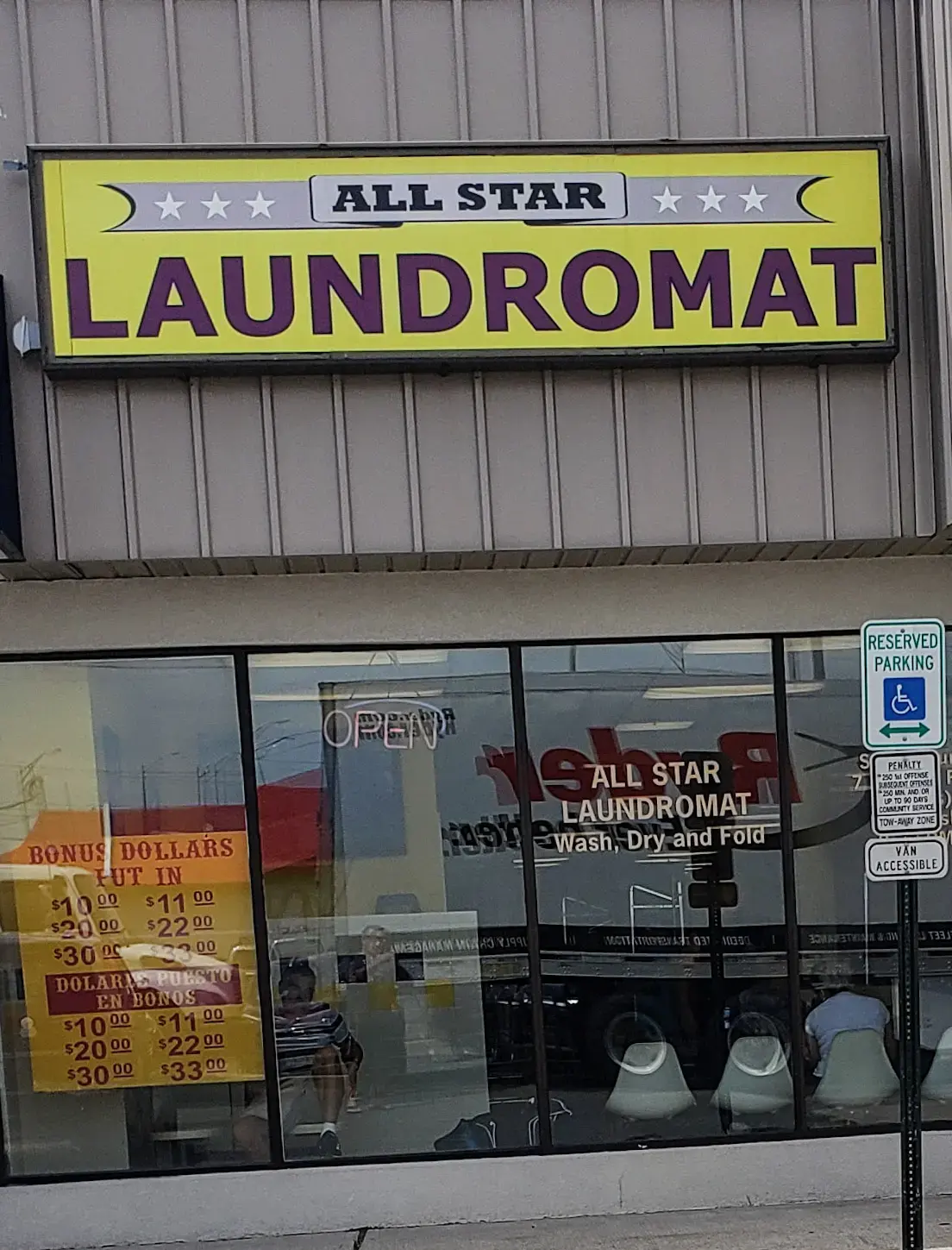 All Star Laundromat - Image 5
