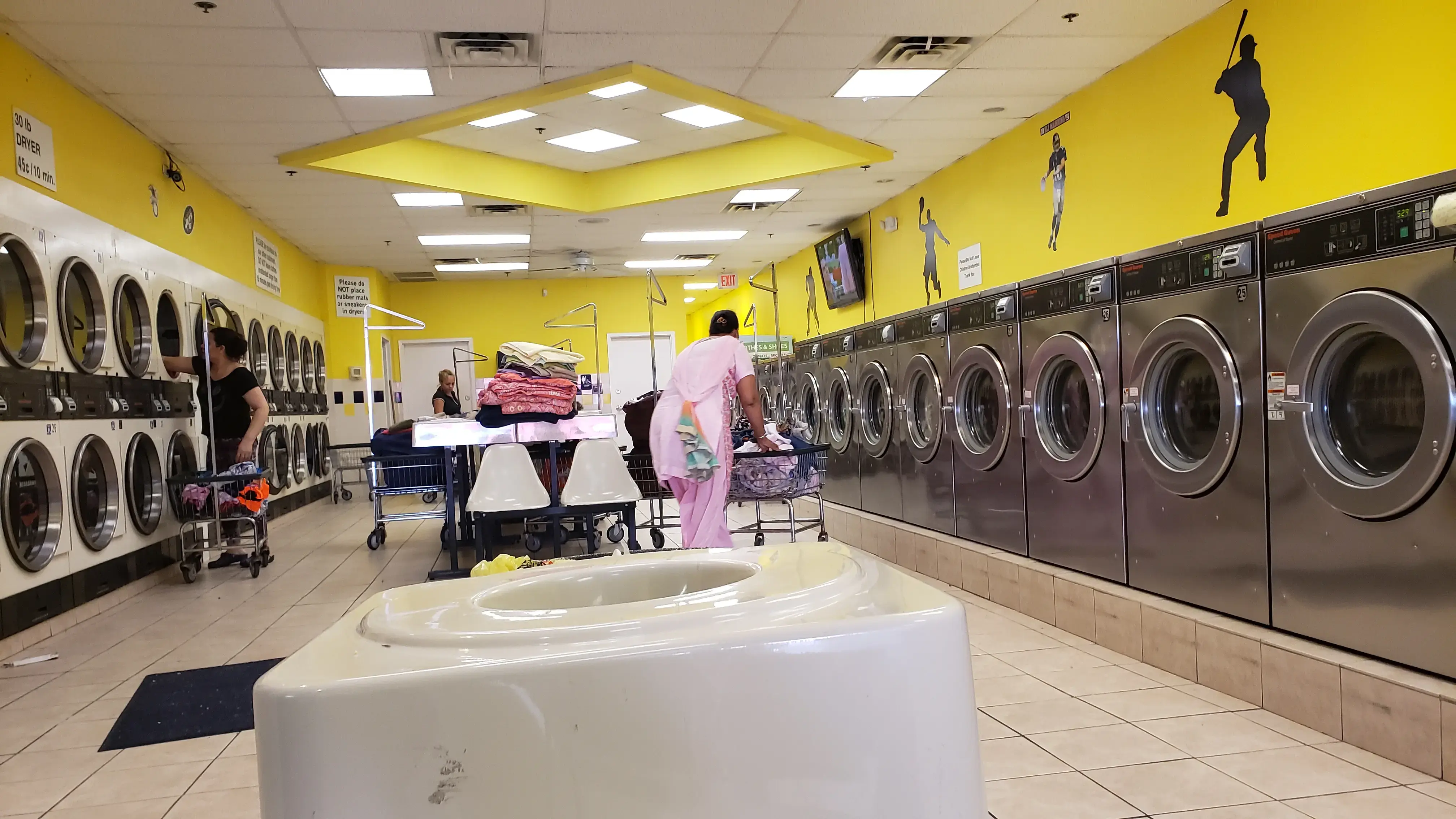 All Star Laundromat thumbnail 2