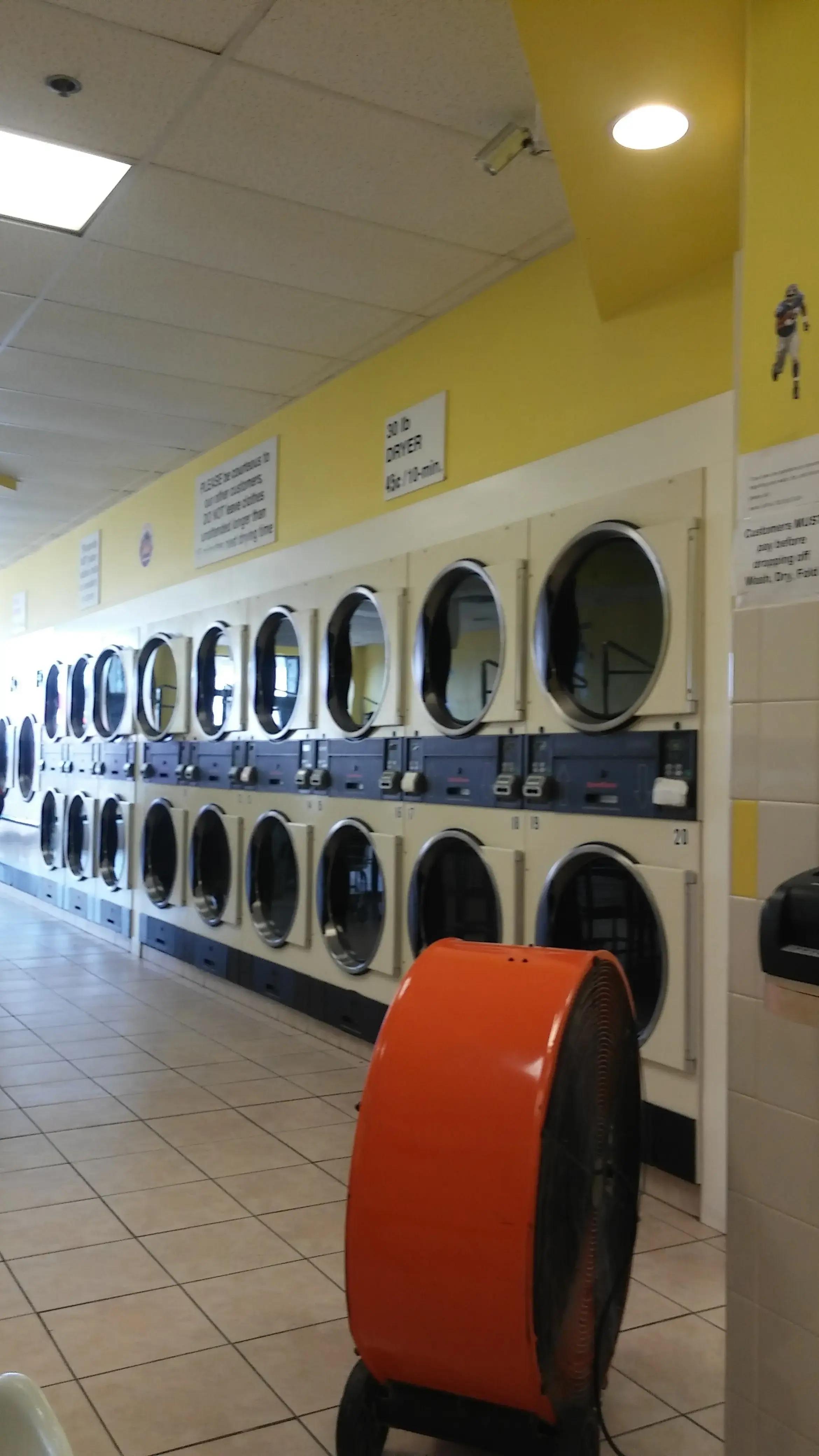 All Star Laundromat - Image 6