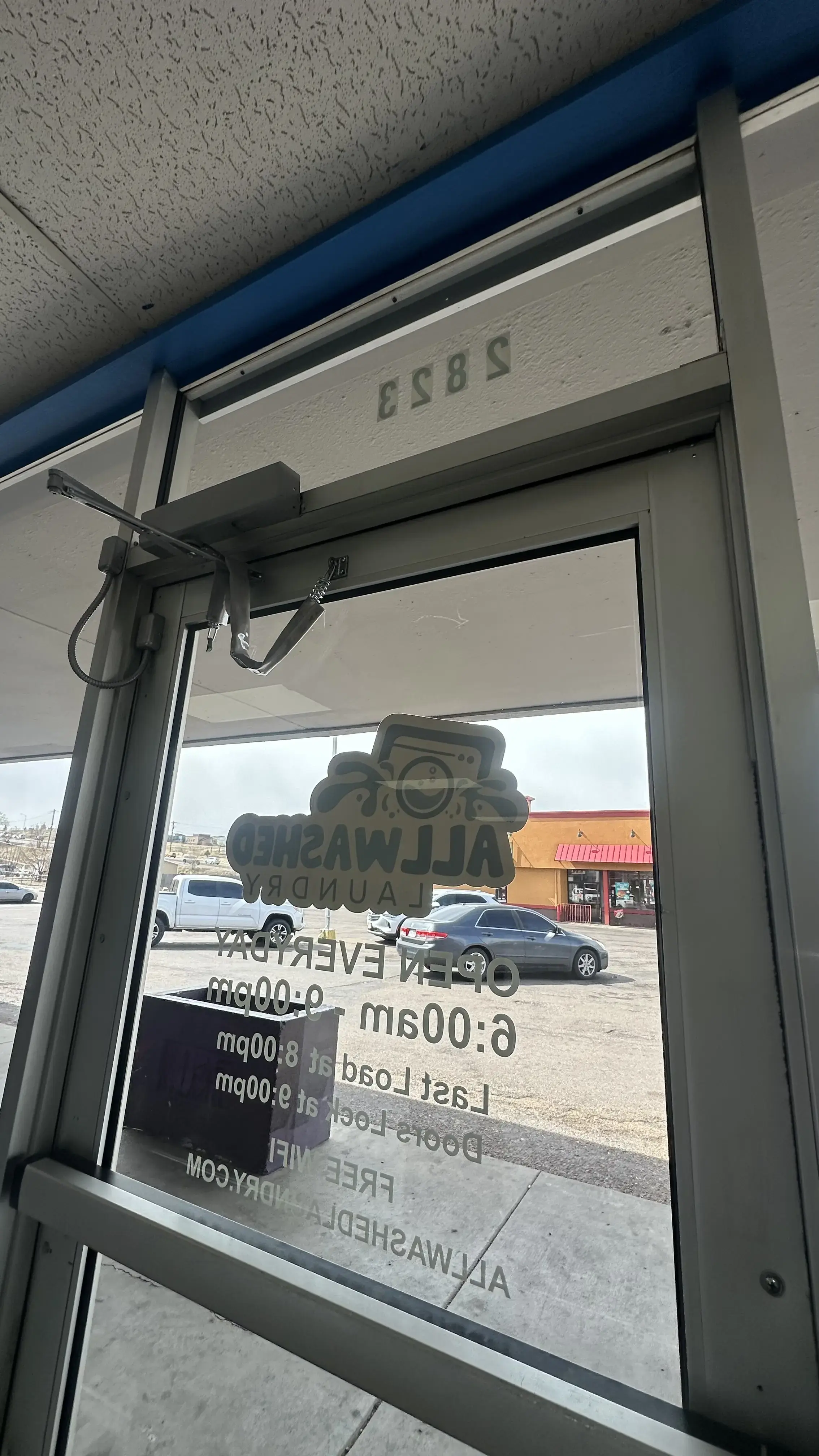 All Washed Laundry - South Circle thumbnail 9